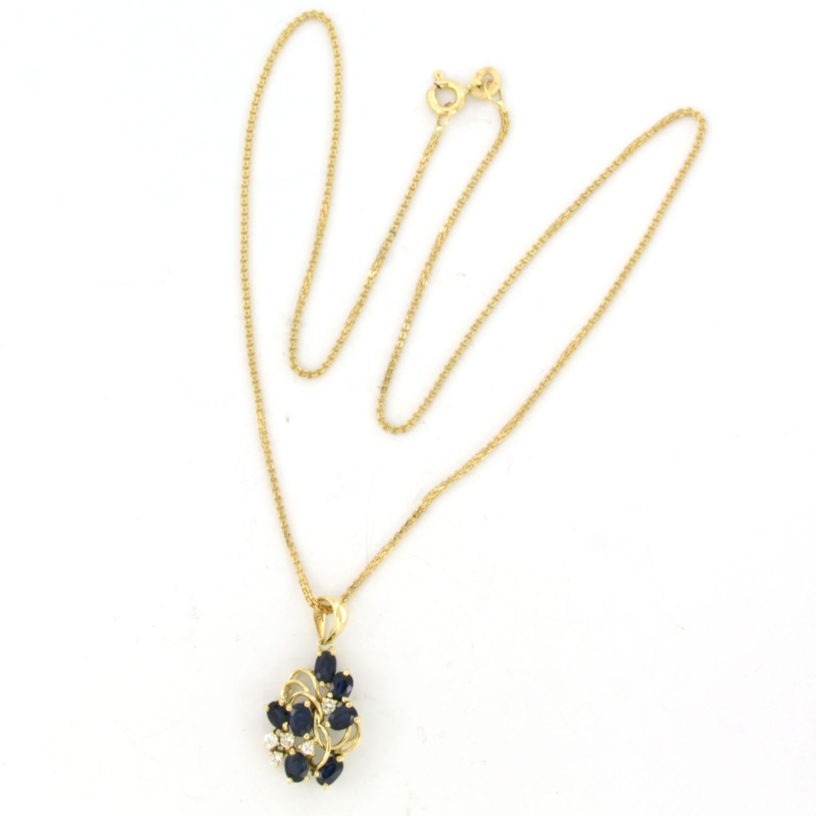 18k yellow gold necklace with pendant set with a sapphire up to 1.53 ct and a brilliant-cut diamond up to 0.12 ct - F/G - VS/SI - 40 cm long

Detailed description:

The necklace is 40 cm long and 1.2 mm wide.

The pendant measures 2.5 cm long by 1.3