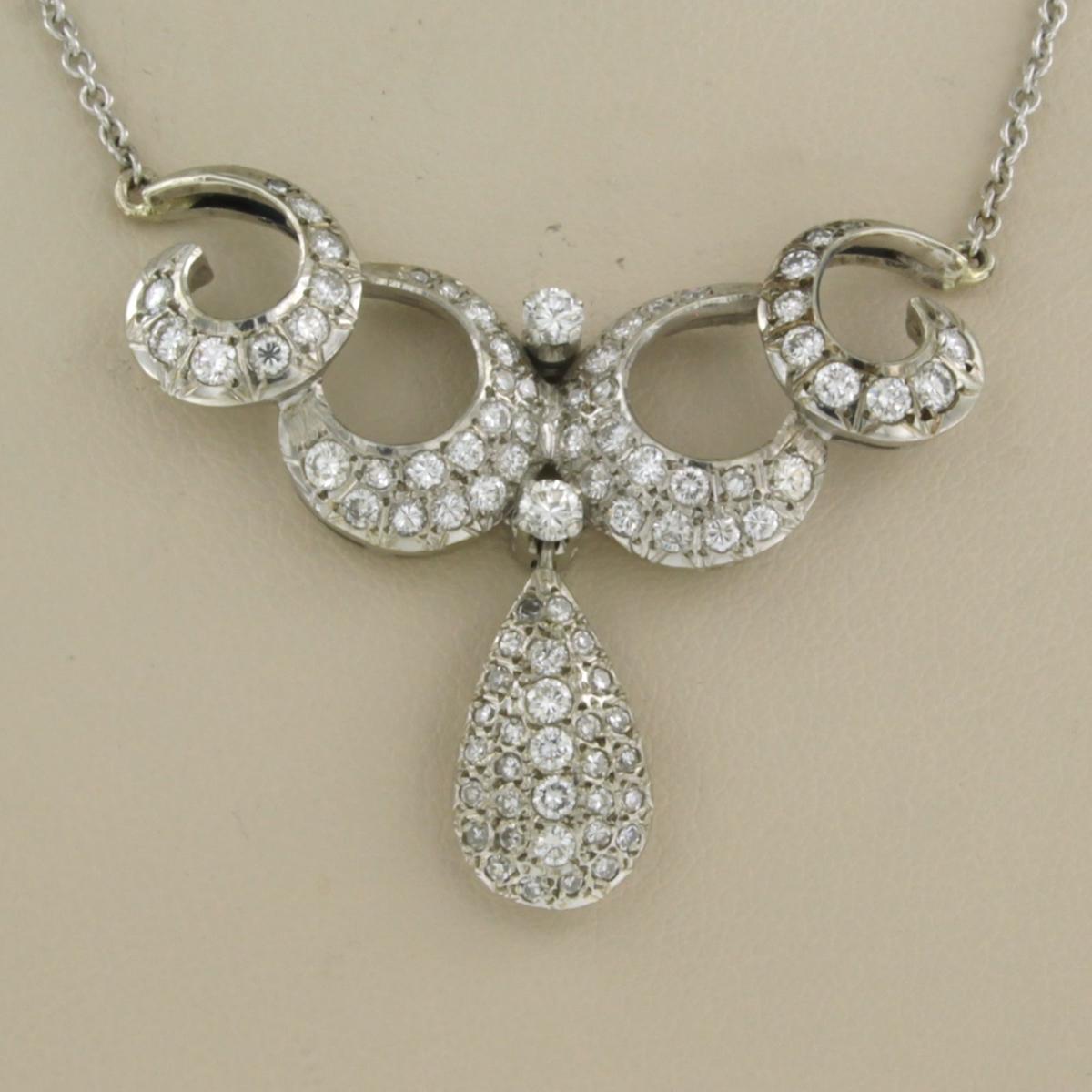Neclace with diamonds 18k white gold and platinum In Good Condition For Sale In The Hague, ZH