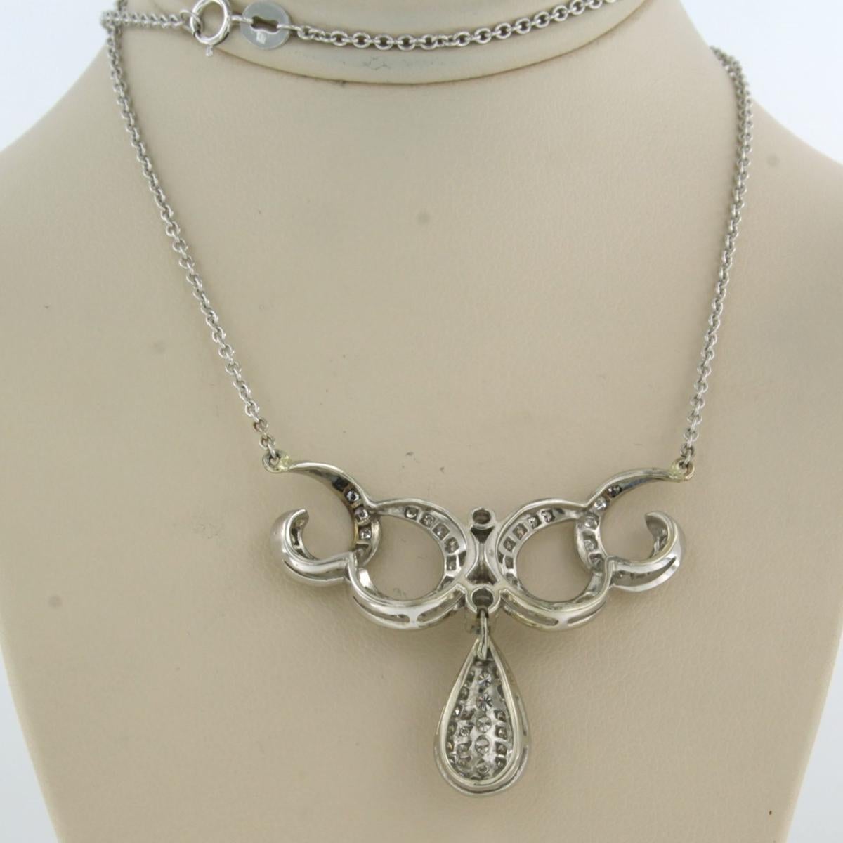 Art nouveau Collier avec diamants simples et taille brillant jusqu'à 1,75 ct Or 18k et platine en vente