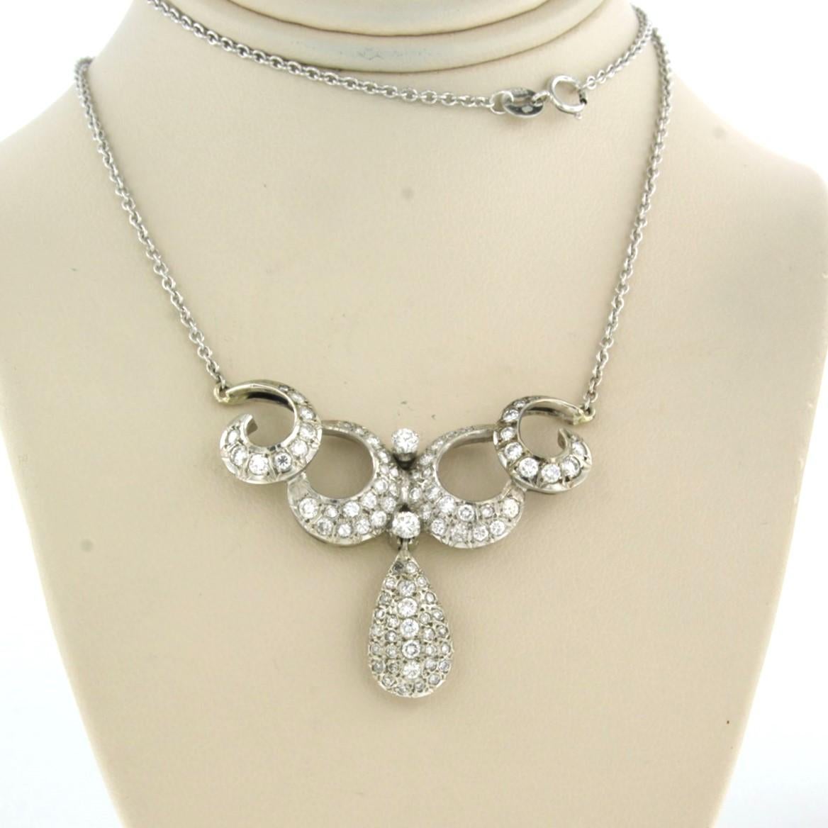 Collier avec diamants simples et taille brillant jusqu'à 1,75 ct Or 18k et platine en vente 1