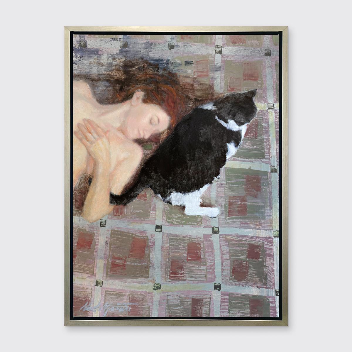 Ce portrait abstrait en édition limitée de Ned Martin capture partiellement une femme nue allongée sur le sol à côté d'un chat noir et blanc. Le sol est abstrait dans le style 