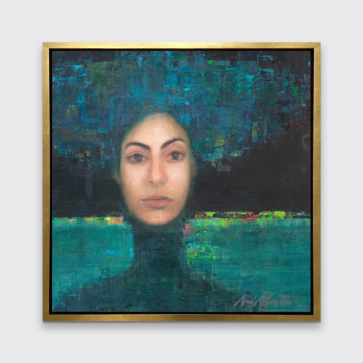 Este retrato abstracto grabado en edición limitada por Ned Martin mezcla los estilos realista y abstracto. Parte de su serie de retratos femeninos Spirits Through Time (Espíritus a través del tiempo), el rostro de la mujer está representado de forma