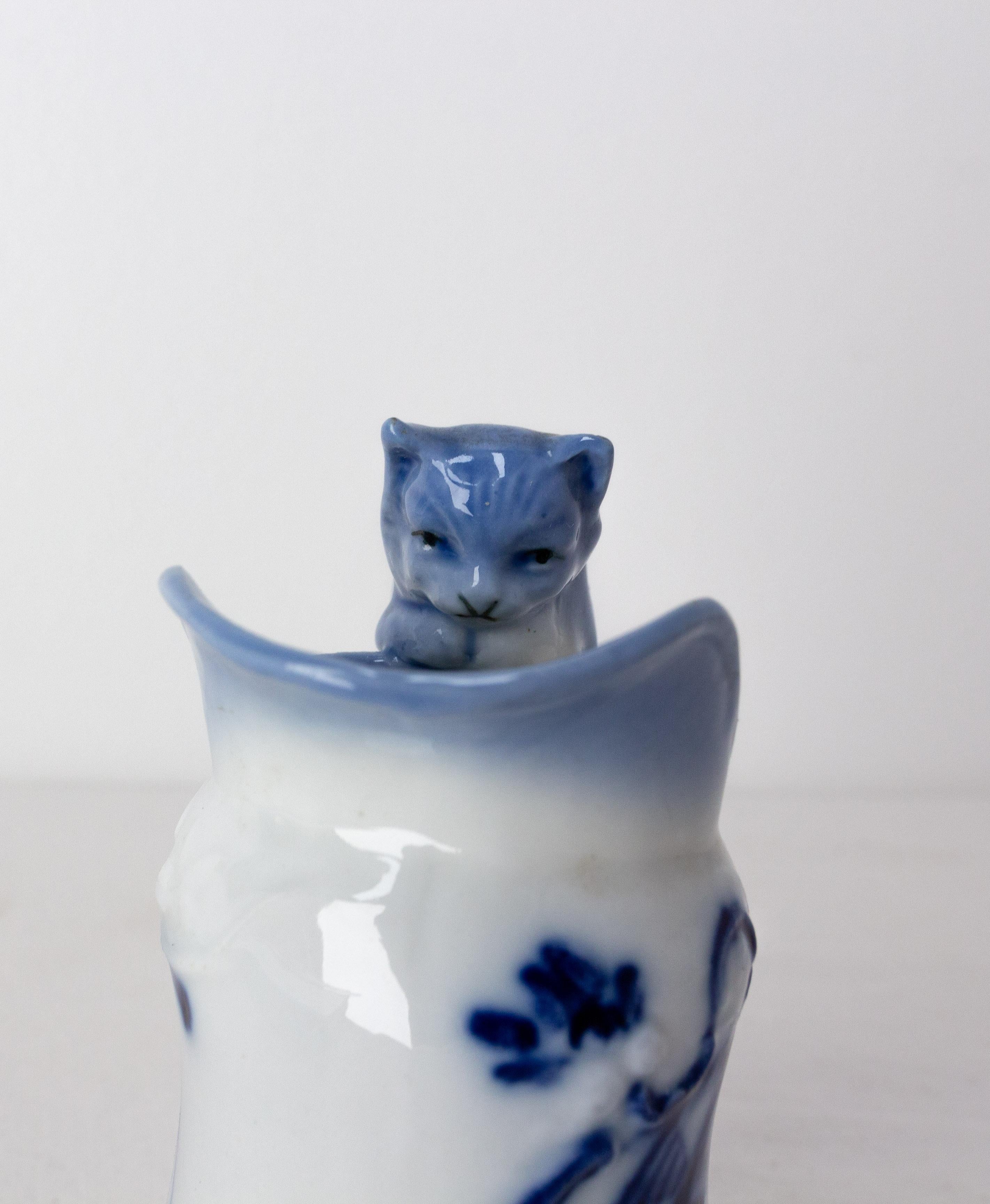 Nederland Fayence Miniatur-Milchkännchen zur Katze Delft, Ende 19. (Keramik) im Angebot