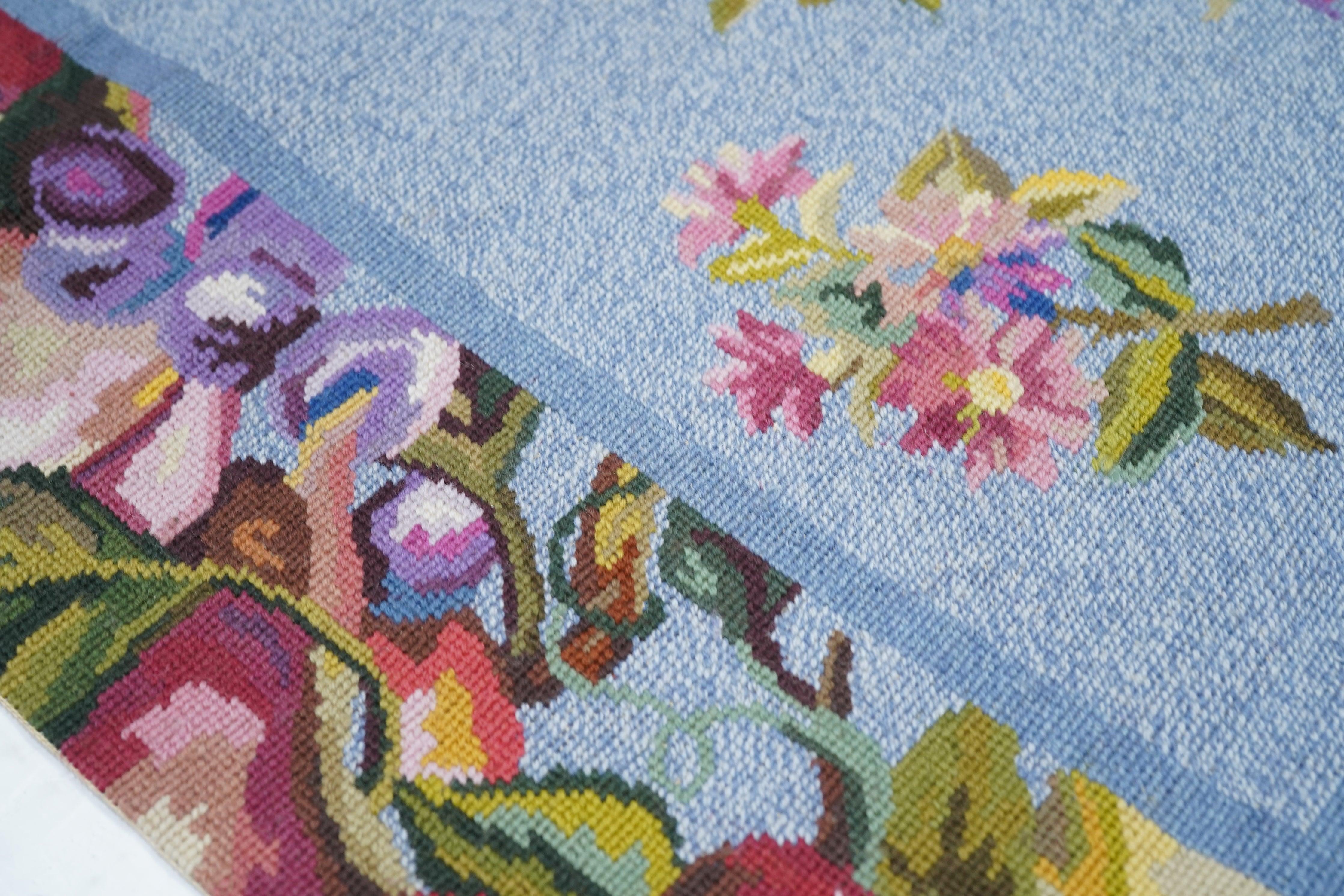 European Needle Point Runner 2'5'' x 8'0