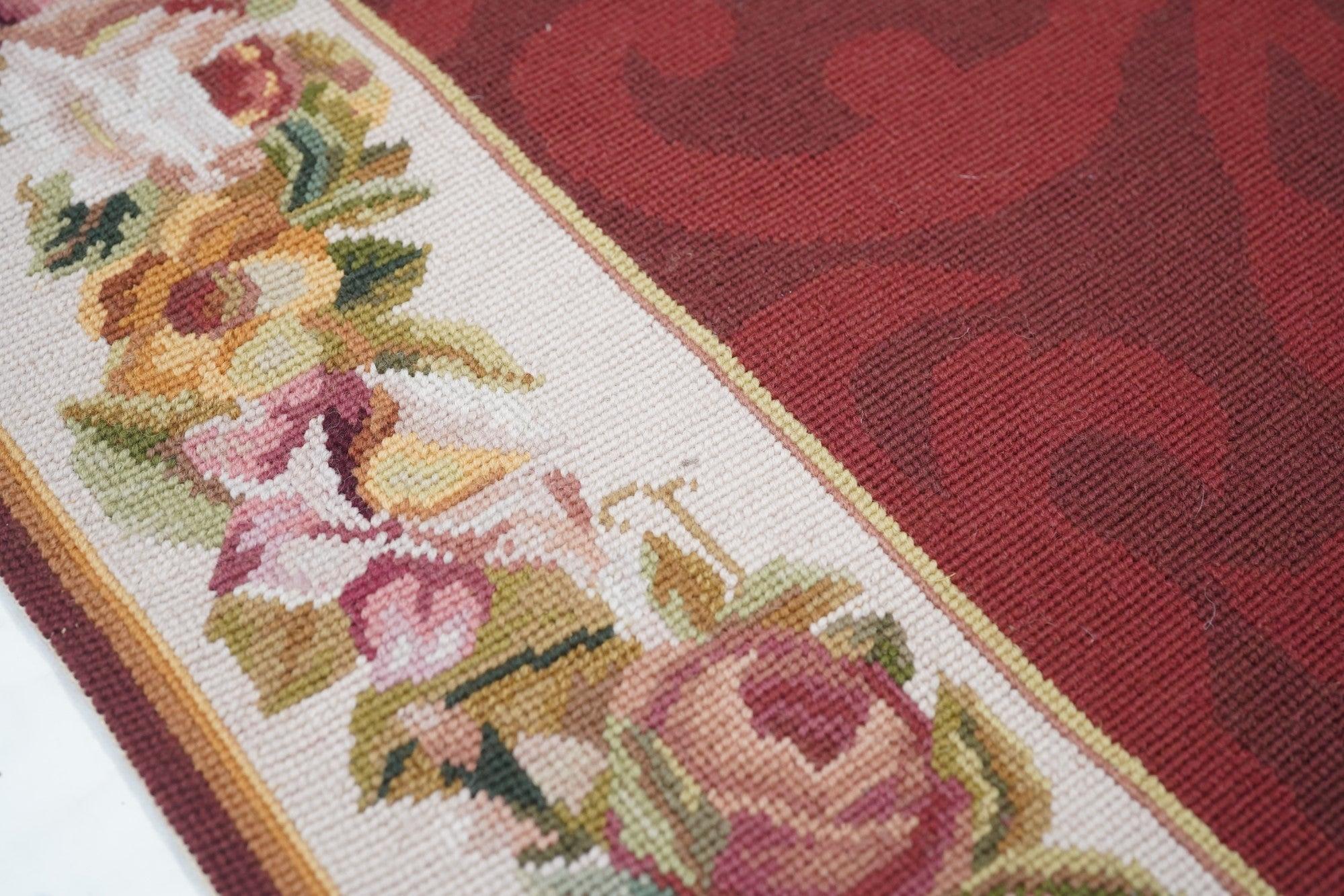 Runner Needle Point 2'6'' x 7'11'' In condizioni Nuovo in vendita a New York, NY