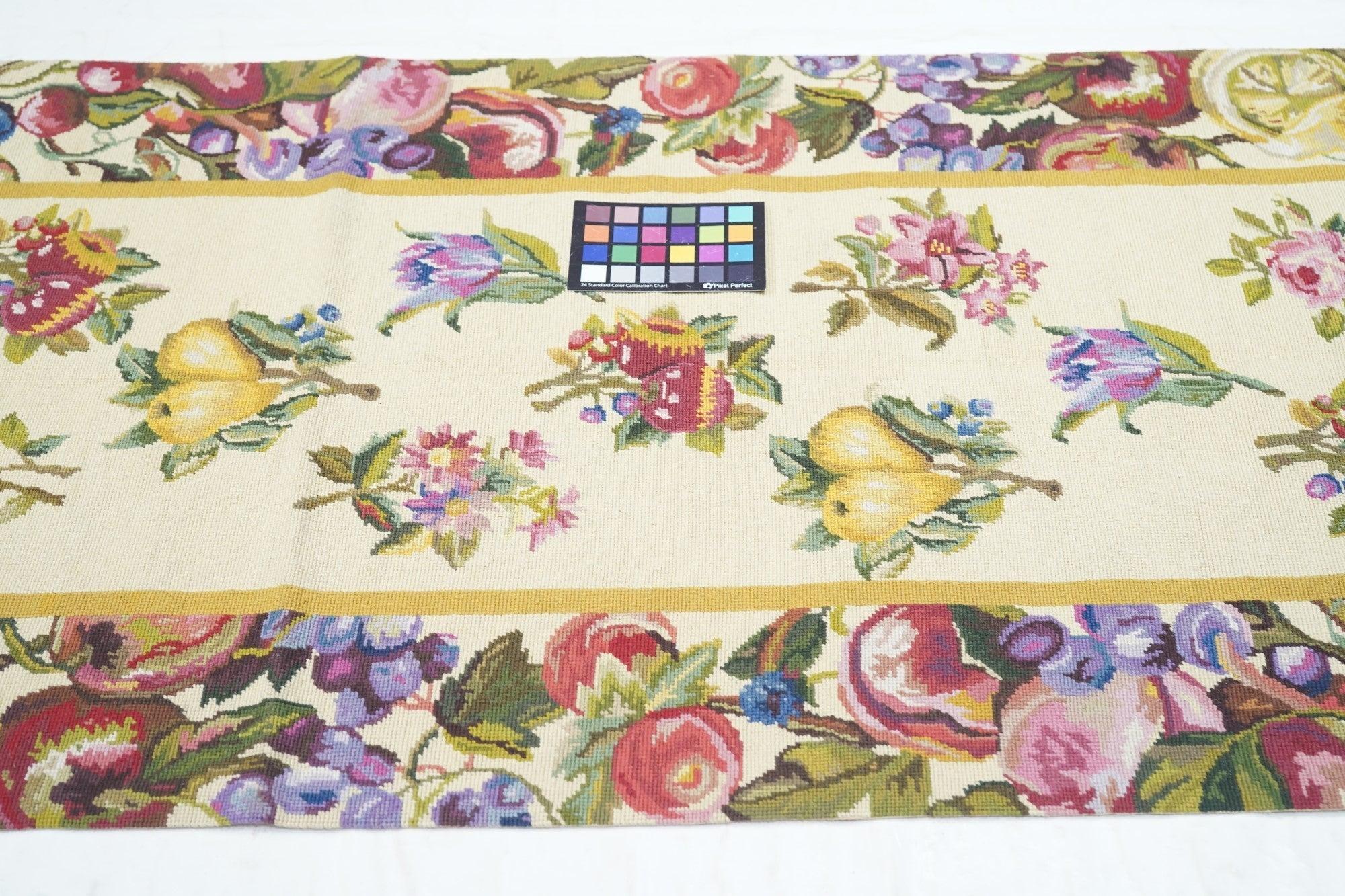 Runner Needle Point 2'6'' x 9'10'' in vendita 1