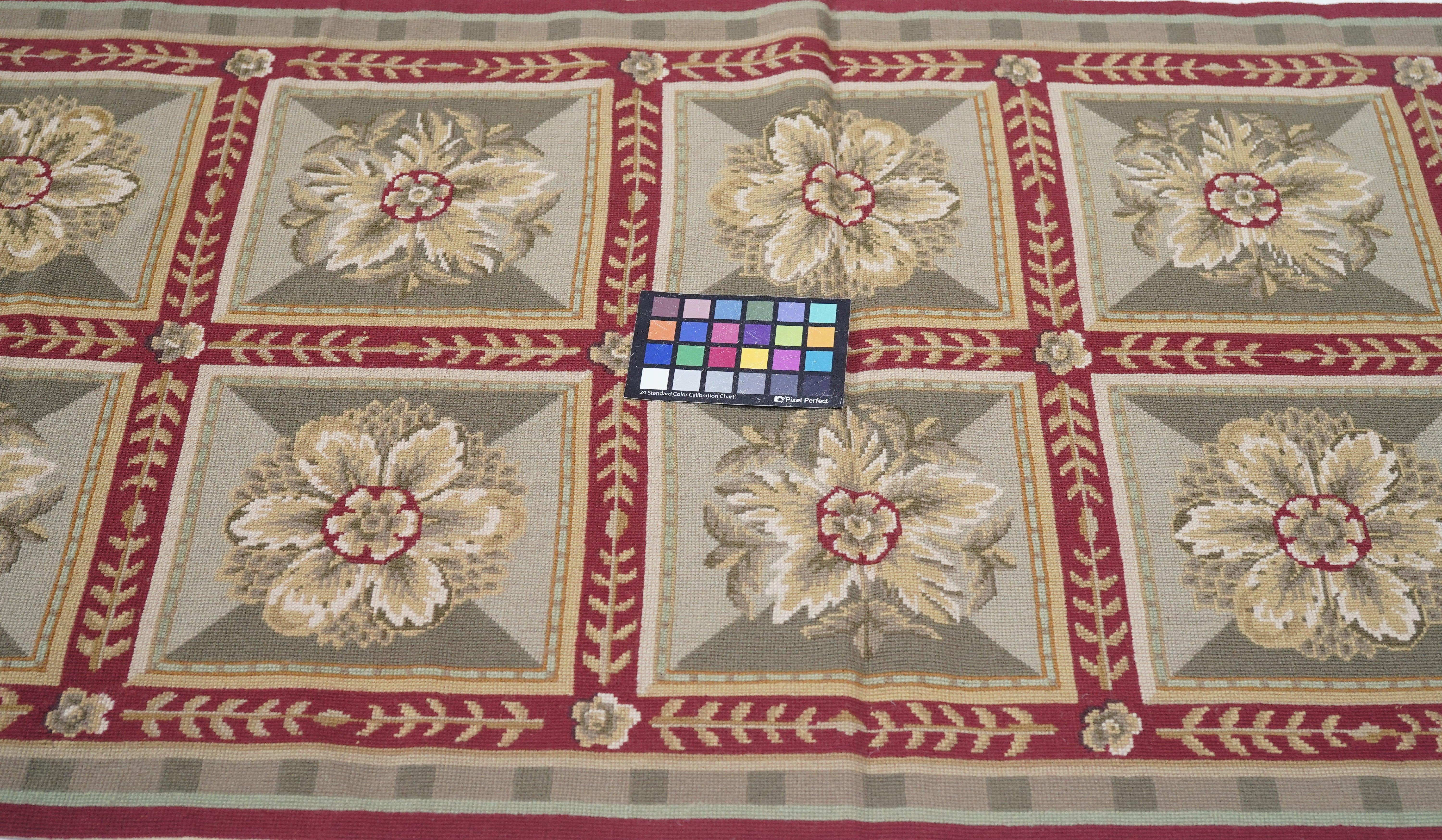 Runner Needle Point 2'7'' x 7'9'' in vendita 2