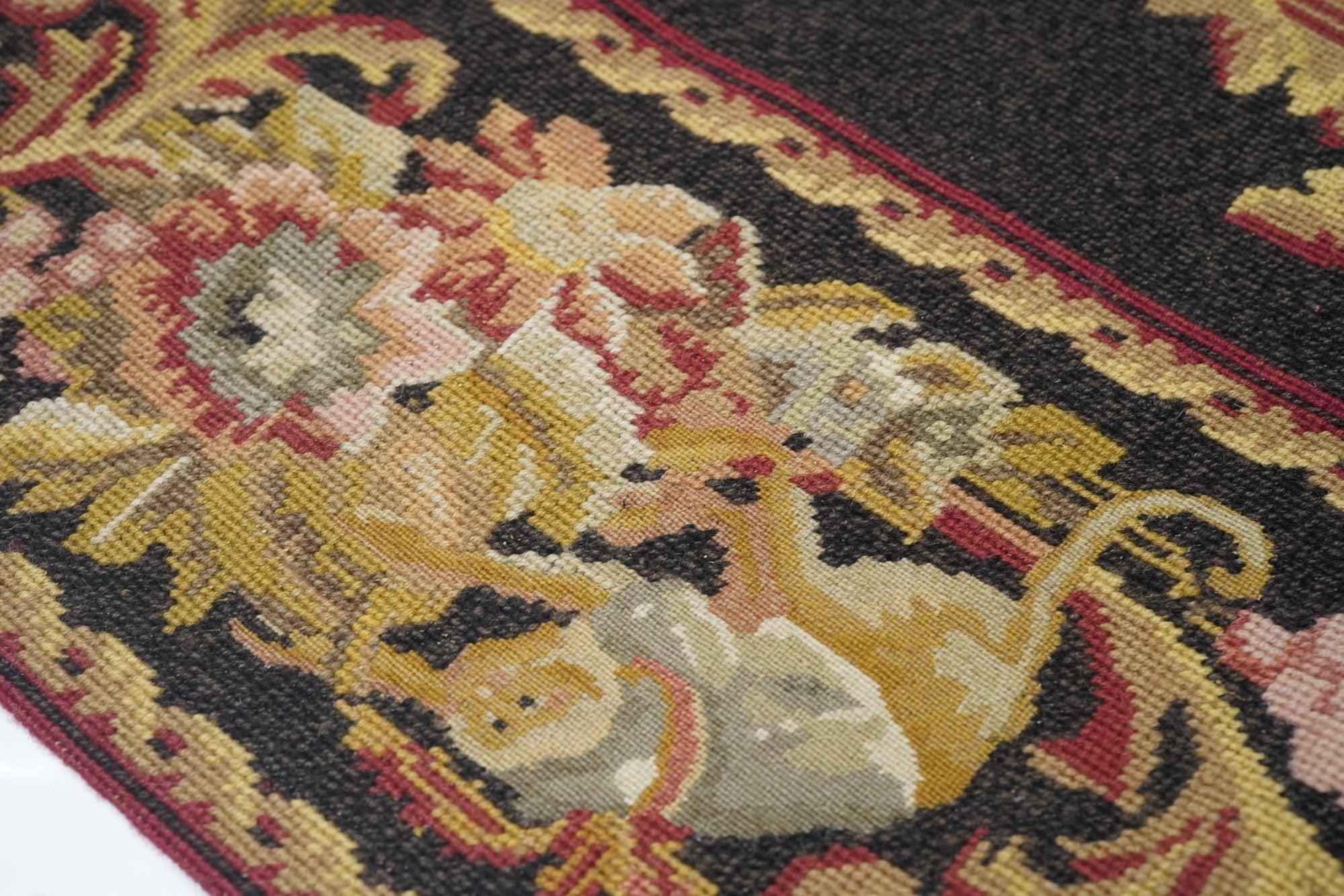 Runner Needle Point 2'8'' x 8'0'' In condizioni Nuovo in vendita a New York, NY