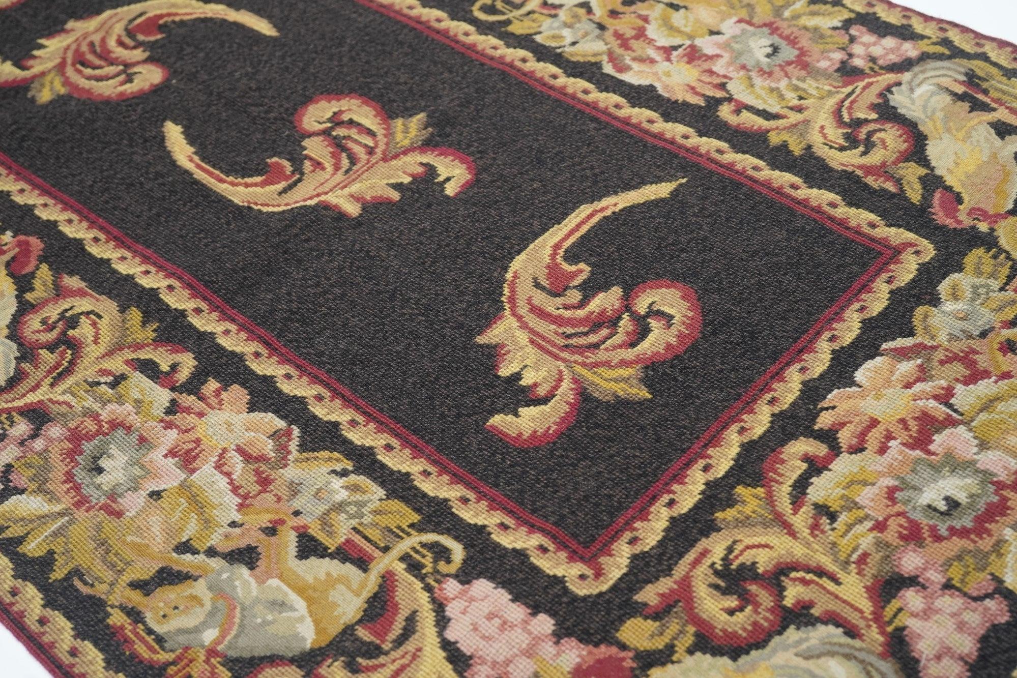 Lana Runner Needle Point 2'8'' x 8'0'' in vendita