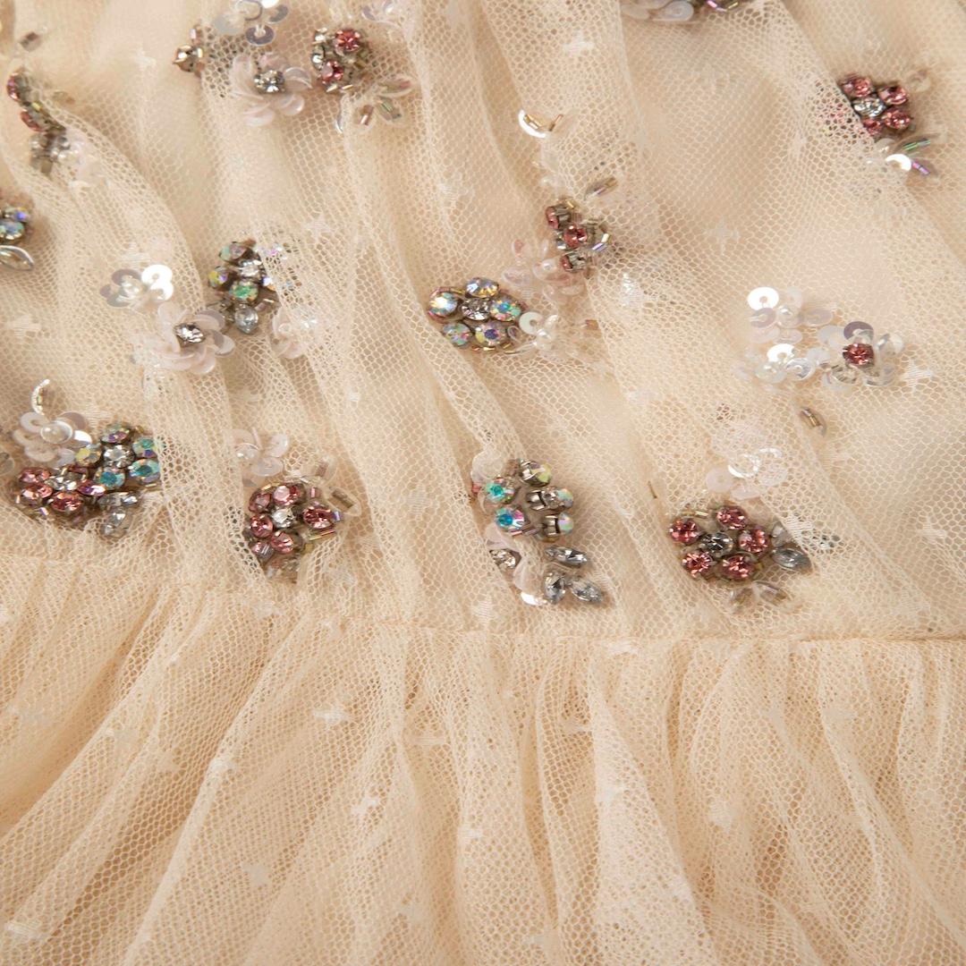 Nadel & Faden Ecru Tüll verschönert Maxi Kleid Größe S im Zustand „Gut“ in London, GB