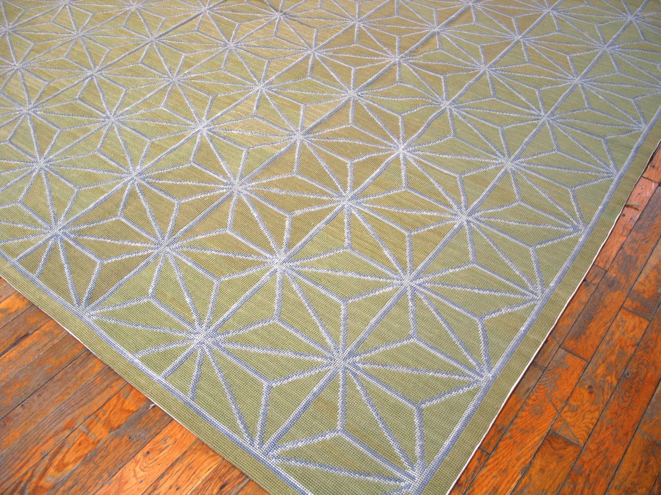 Contemporaneity Handwoven Needlepoint Flat Weave Carpet With Silk Highlights (6' x 9' 183 x 274 cm)
