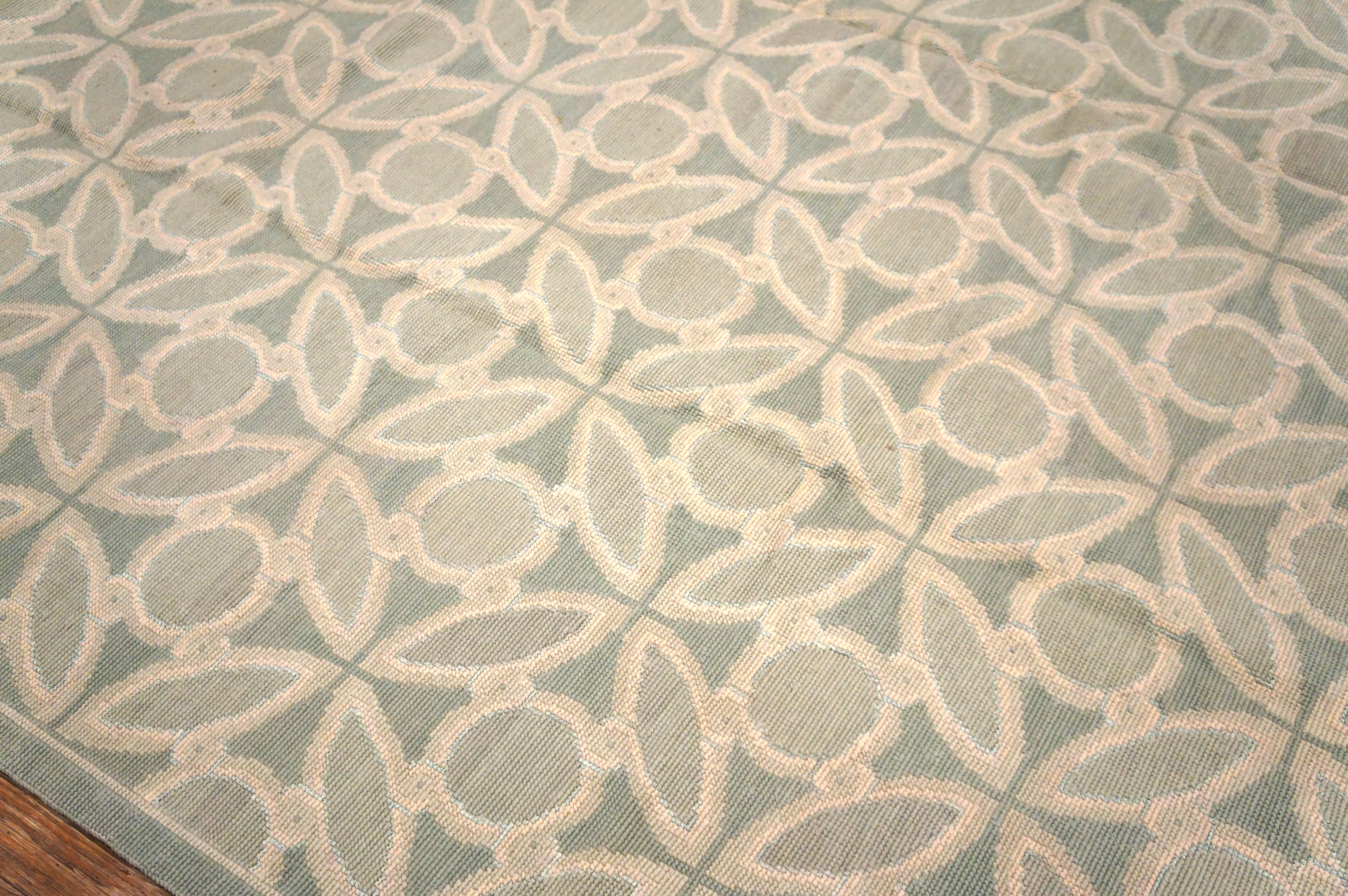 Zeitgenössischer handgewebter Flachgewebeteppich mit Gobelinstickerei  (6' x 9' 183 x 274 cm) im Angebot 2