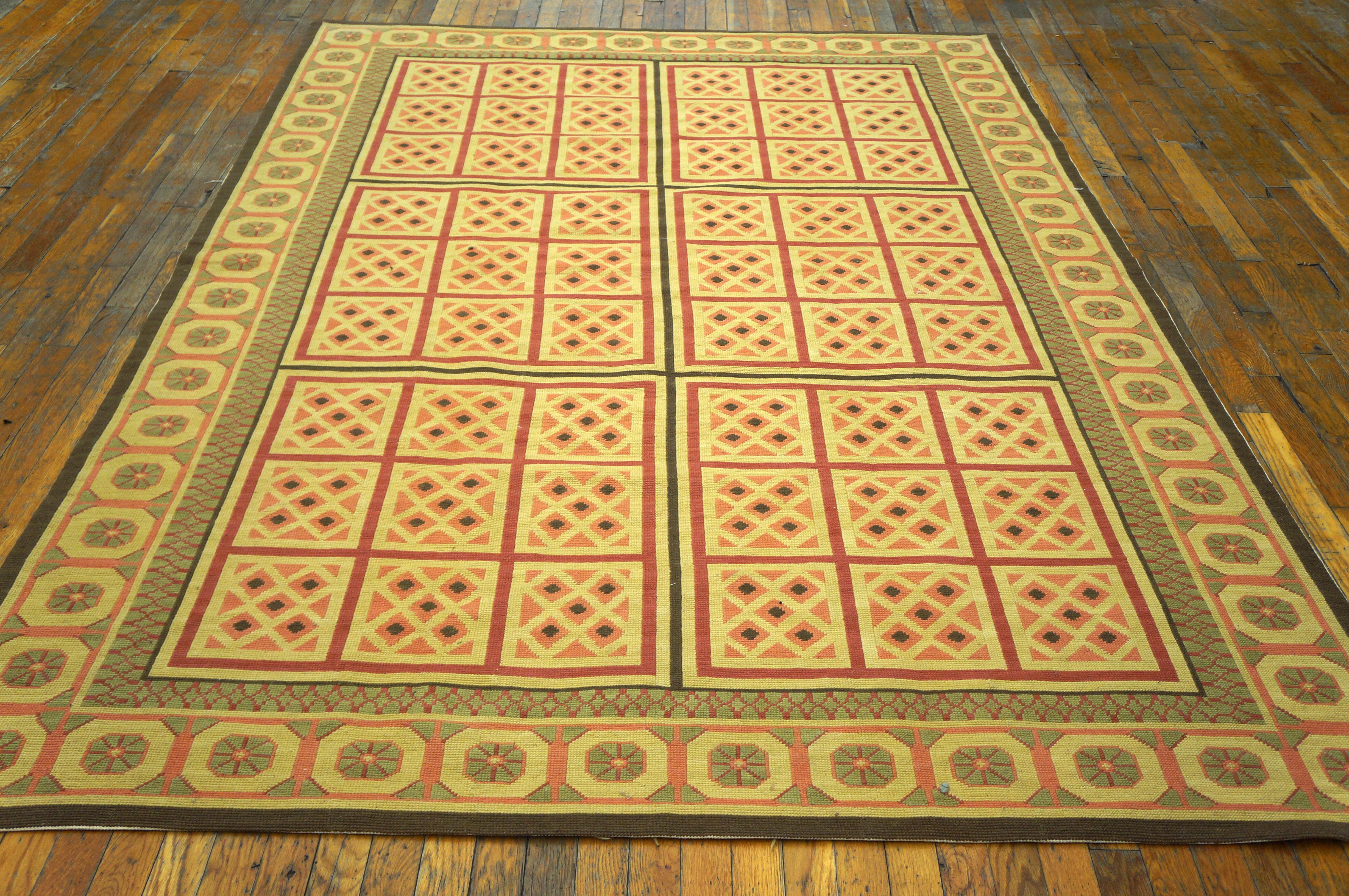 Zeitgenössischer Flachgewebe-Teppich mit Nadelspitze ( 9' x 12' - 275 x 365 cm )