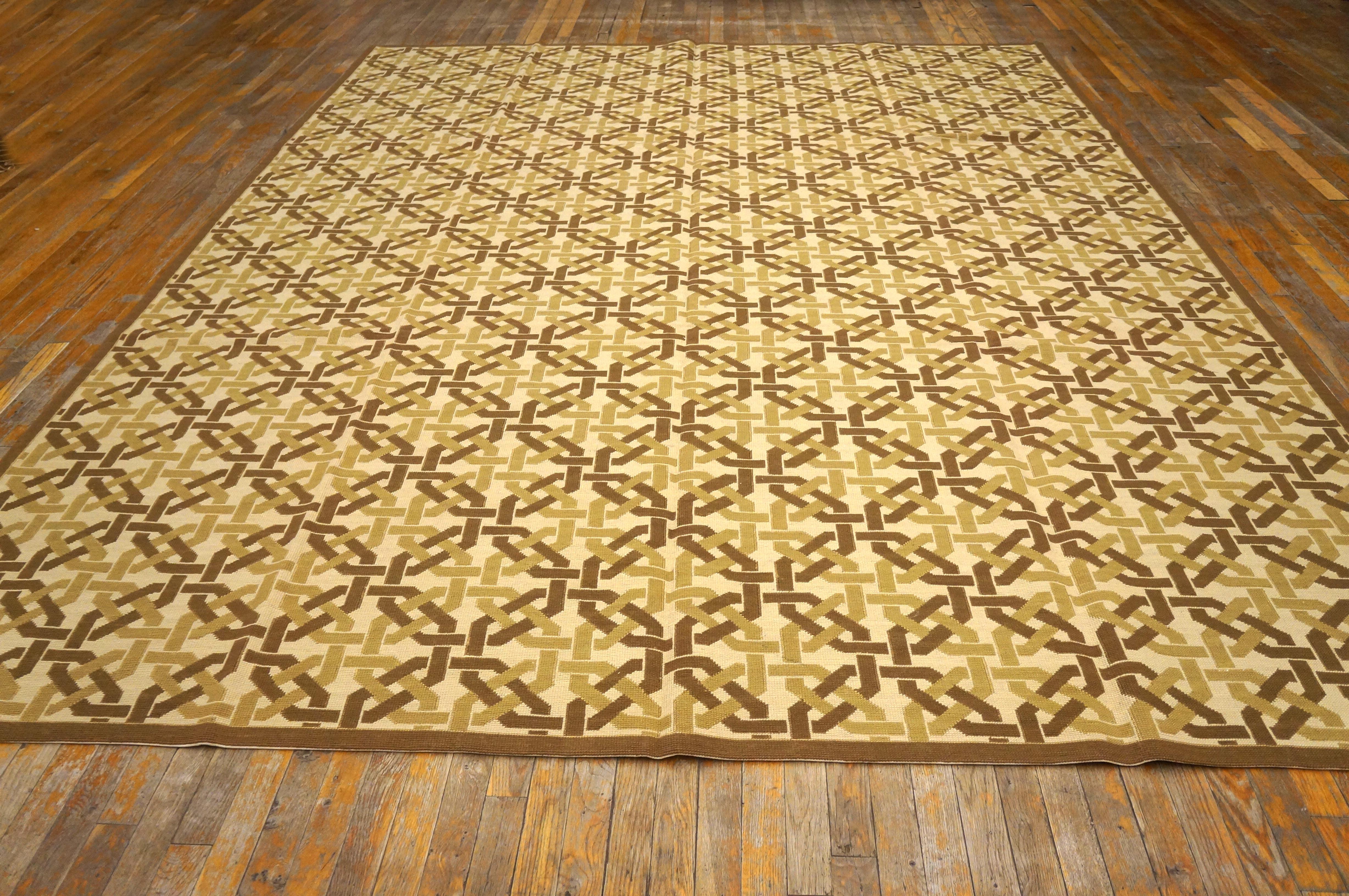 Alfombra contemporánea tejida a mano en punto de aguja de lana con reflejos de seda ( 9' x 12' 275 x 365 cm)
