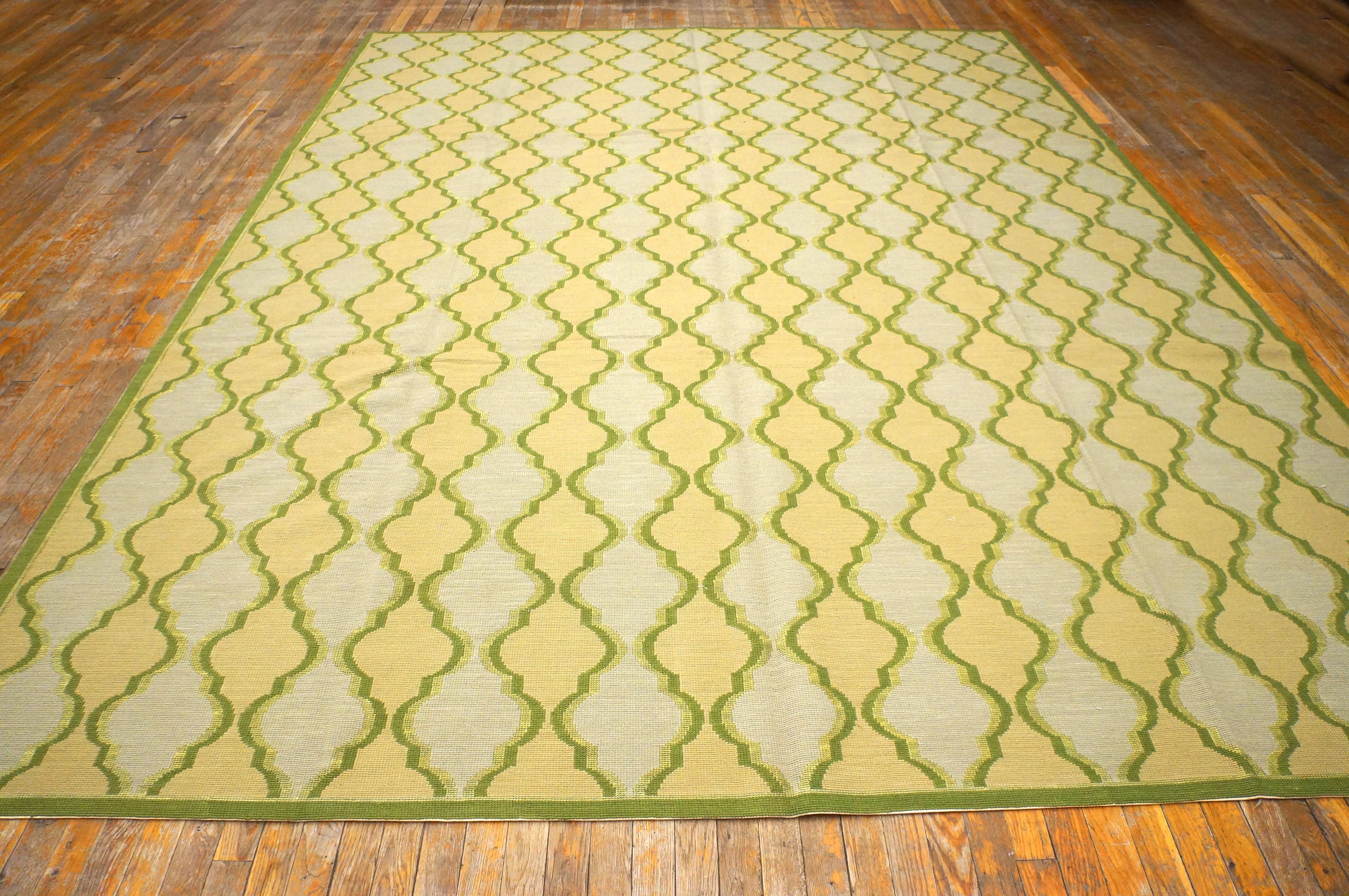 Tappeto contemporaneo tessuto a mano in lana a punto d'ago a trama piana con riflessi in seta ( 9' x 12' 275 x 365 cm)