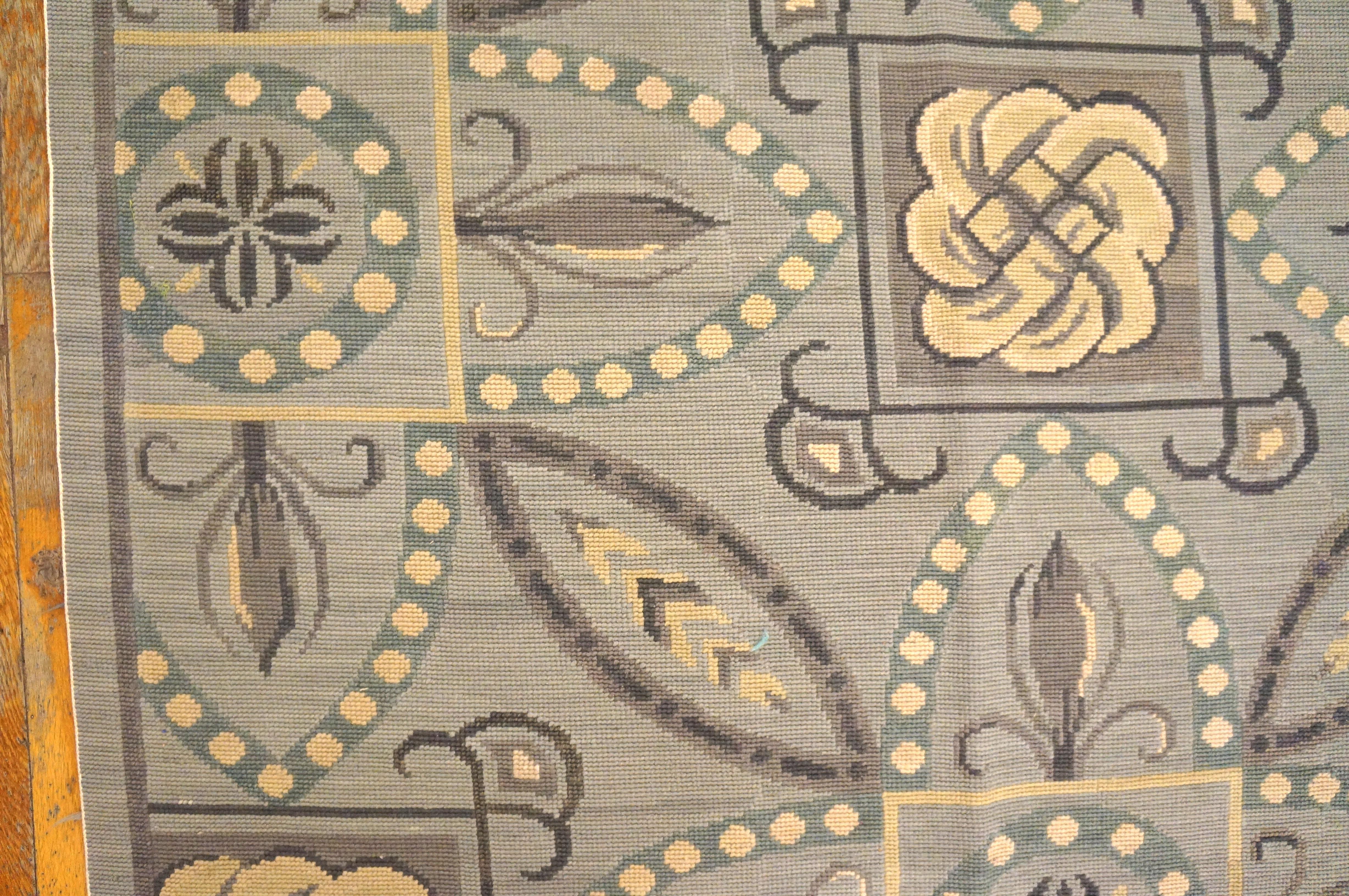 Handwoven Needlepoint Flat Weave Carpet 9' 0