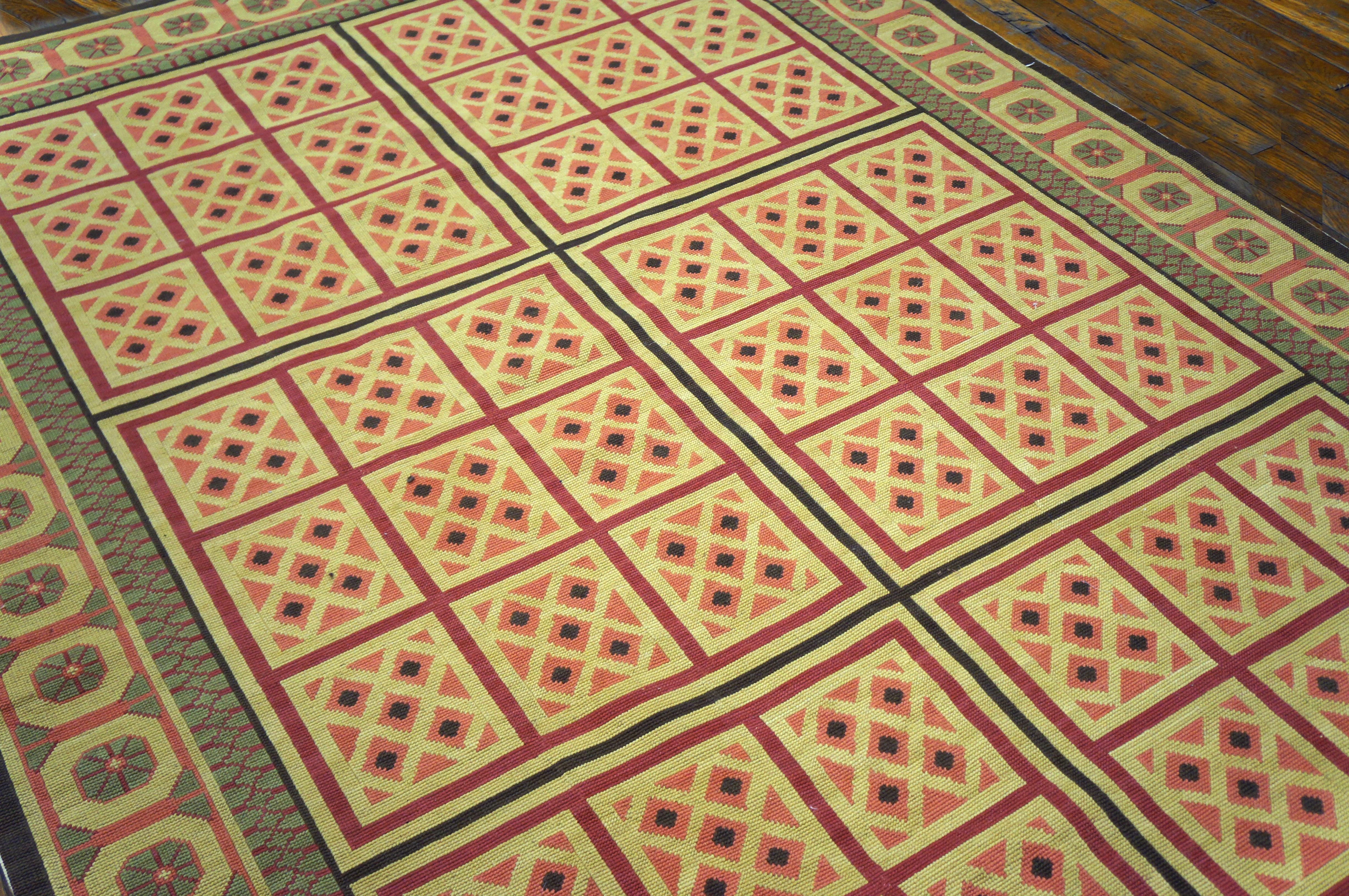 Zeitgenssischer Flachgewebe-Teppich mit Gobelinstickerei ( 9'' x 12'' - 275 x 365 cm) (Gobelinstrickerei) im Angebot