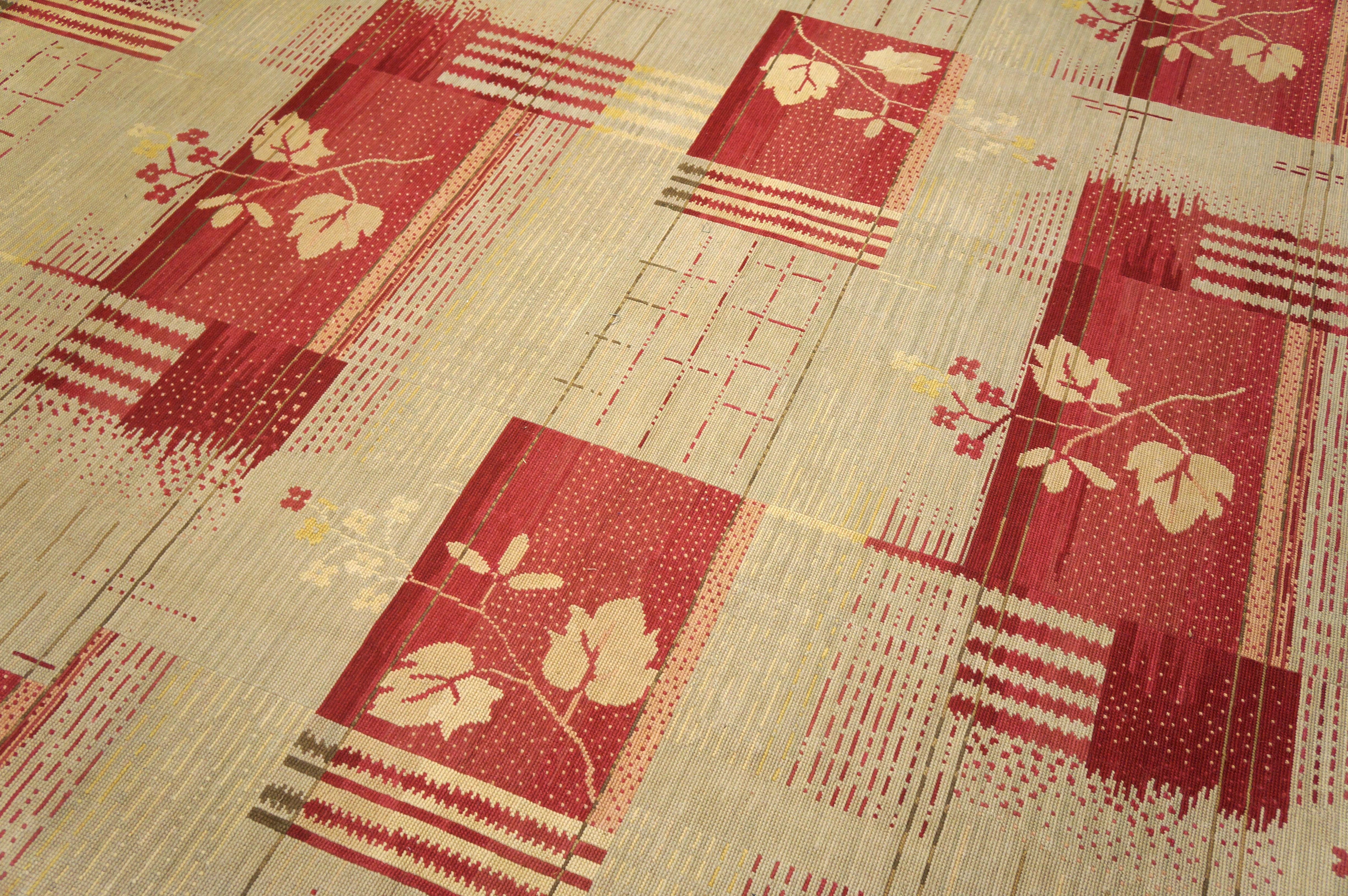 Contemporary Contemporaneity Handwoven Needlepoint Flat Weave Carpet With Silk Highlights  For Sale