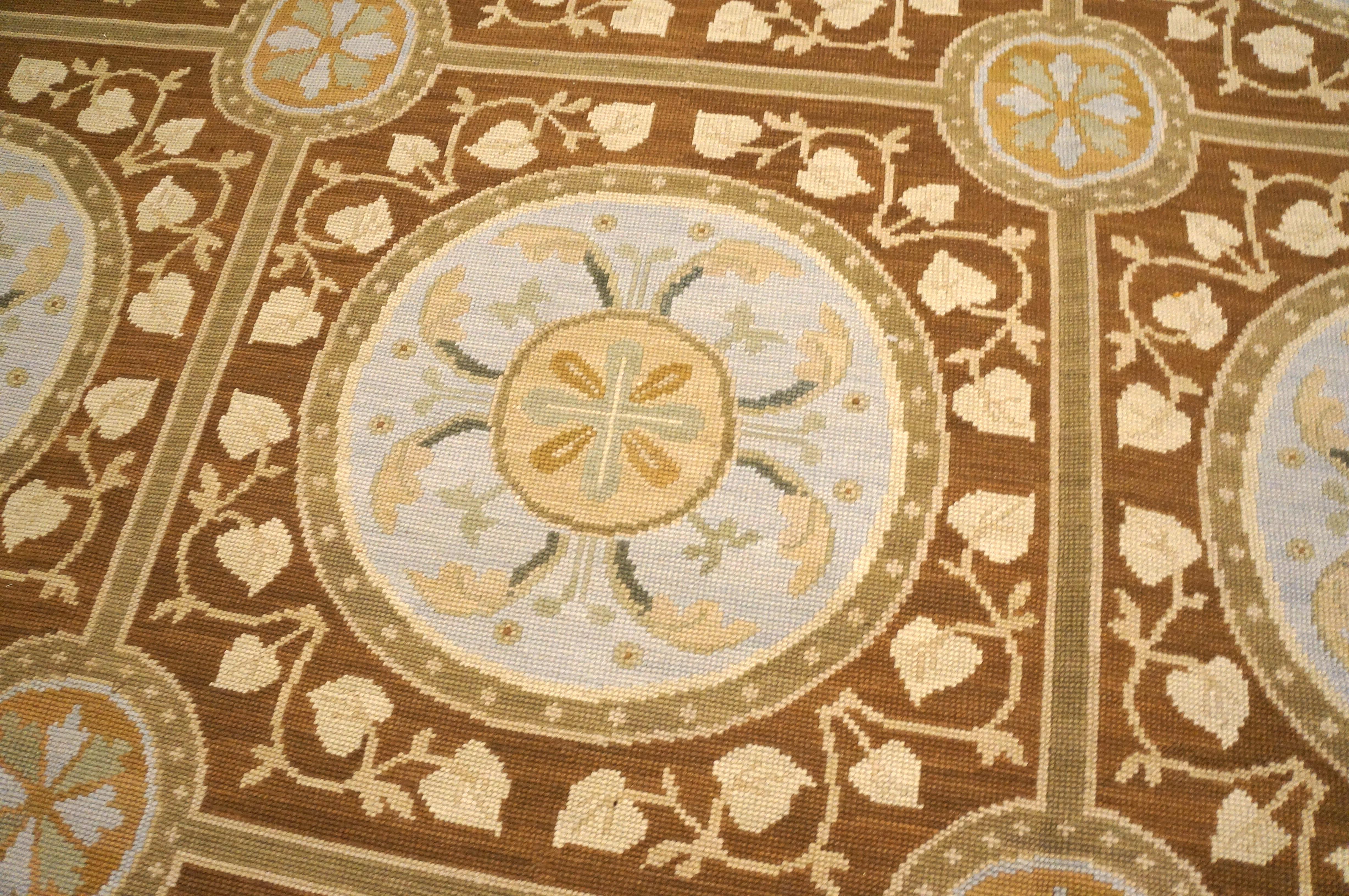 Tappeto contemporaneo tessuto a mano in lana a punto d'ago a trama piatta ( 9' x 12' -275 x 366) in vendita 1