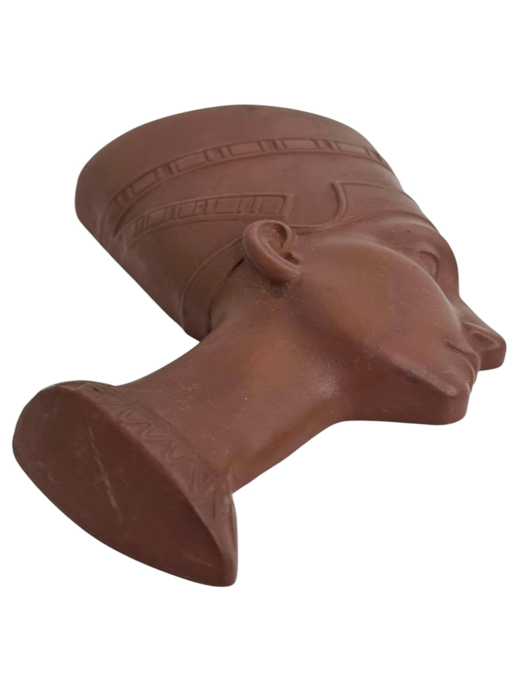 Nefertiti Cabeza Busto Máscara de Pared Decoración Vintage, Goebel Alemania Años 50 en Bueno estado para la venta en Nuernberg, DE