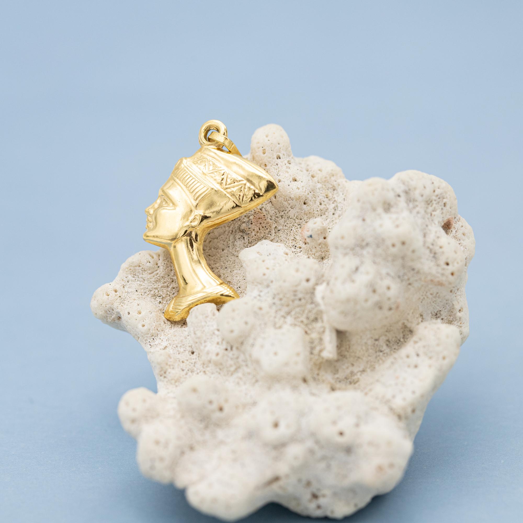 Nefertiti, pendentif royal en or jaune massif 18 carats, porte-bonheur 5