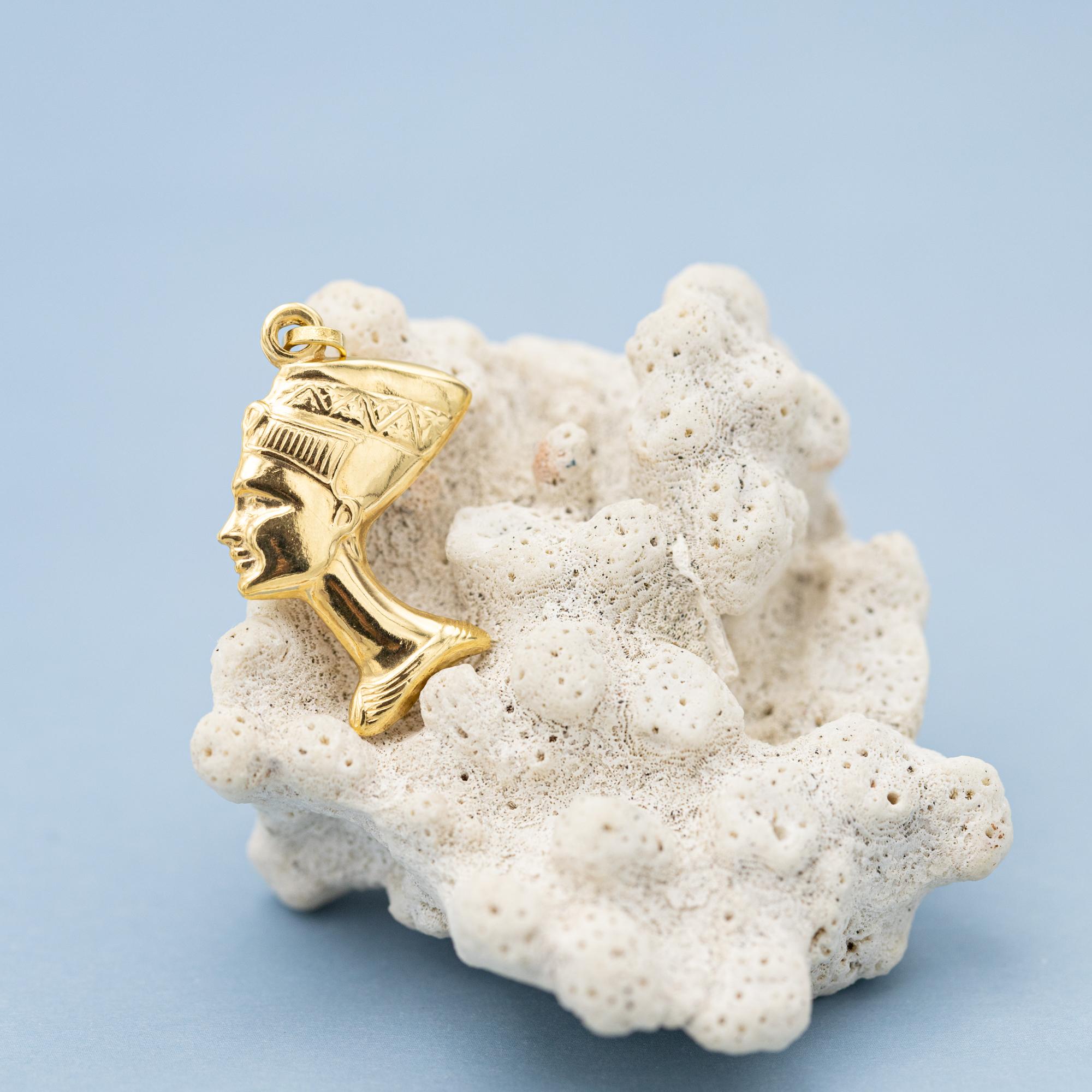 Nefertiti, pendentif royal en or jaune massif 18 carats, porte-bonheur 6