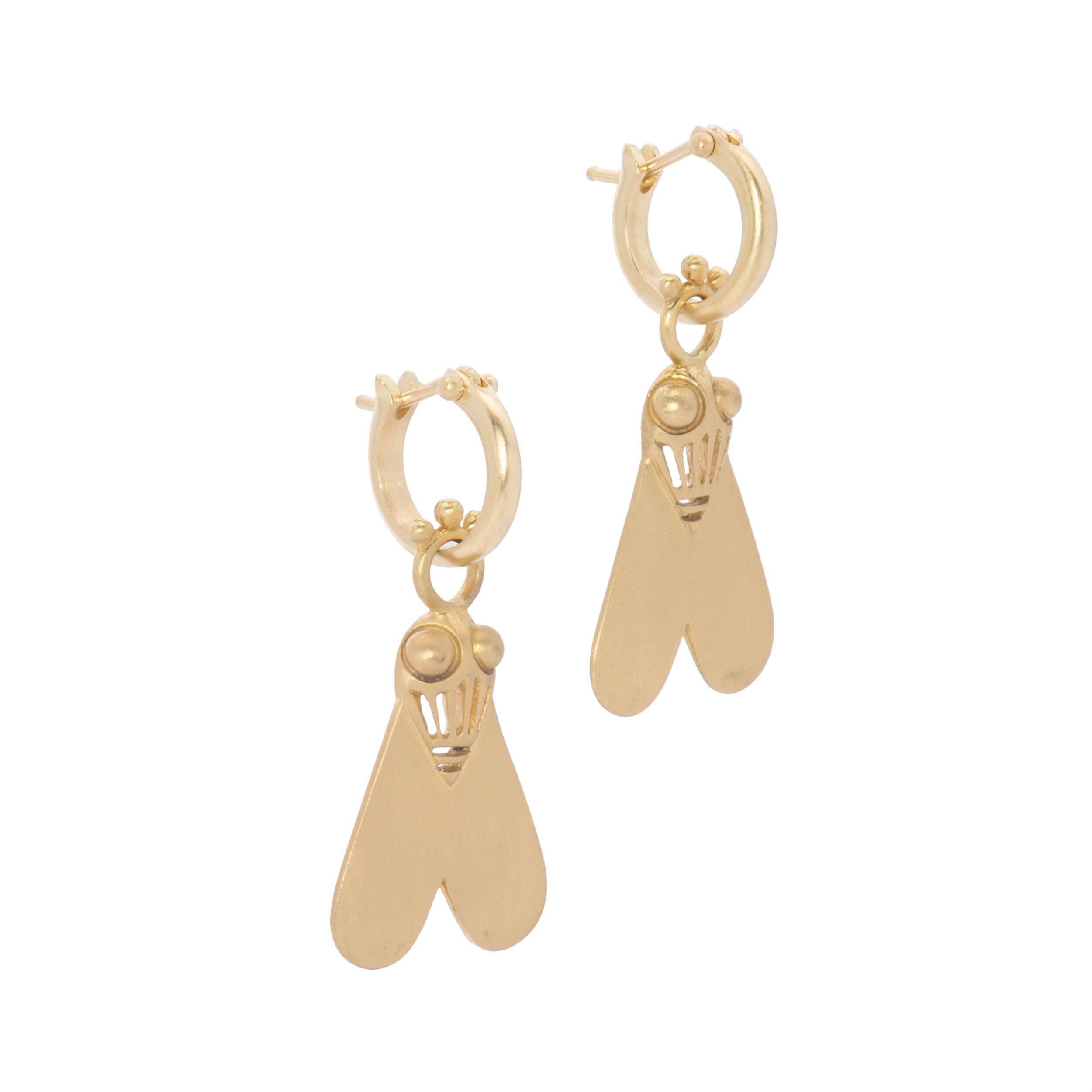 Contemporary Nefertiti's Fly Drop Earrings in 18 Karat Gold For Sale