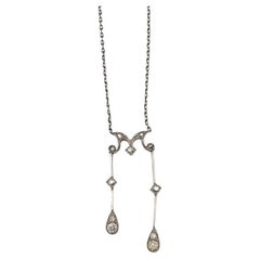 Negligee necklace with diamonds, circa 1900s.