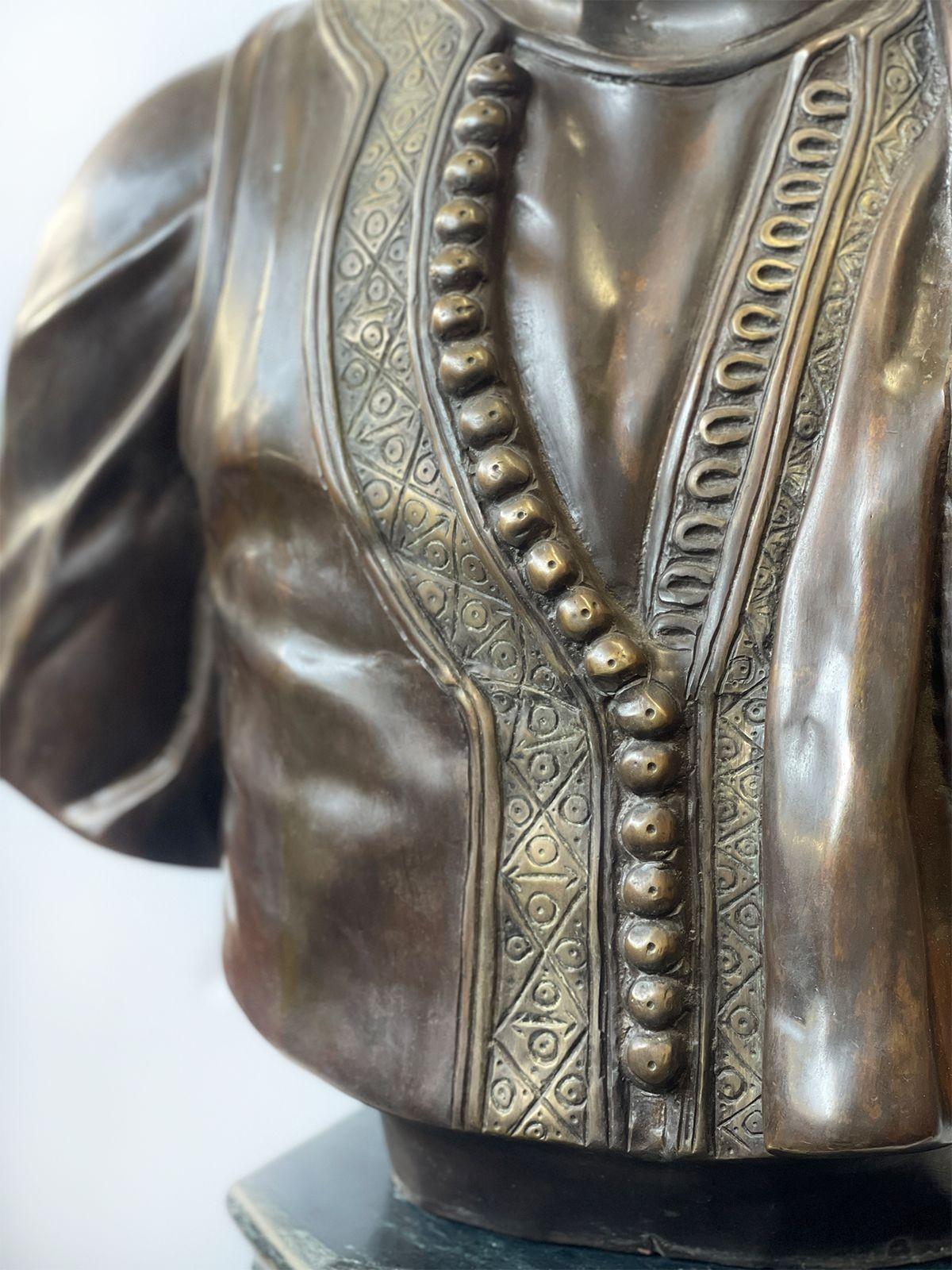 Nègre du Soudan Busto in bronzo e marmo di Charles-Henri-Joseph In condizioni buone in vendita a Los Angeles, CA