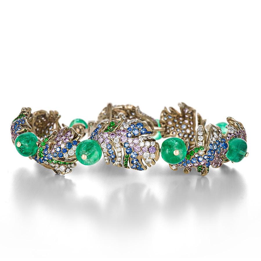 Neha Dani Emerald Bead, Sapphire, Tsavorite Garnet on Titanium Loriini Bracelet In New Condition For Sale In New York, NY