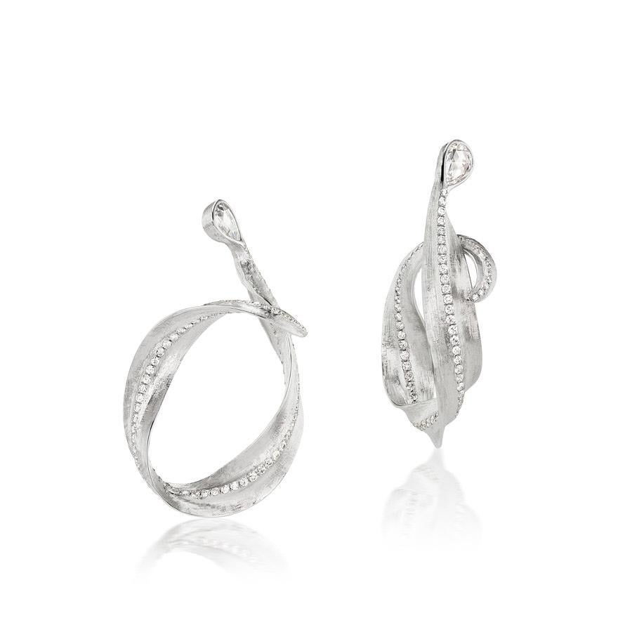Neha Dani Pear Shape White Diamonds Set in 18K White Gold Callista Hoop Earrings In New Condition For Sale In New York, NY