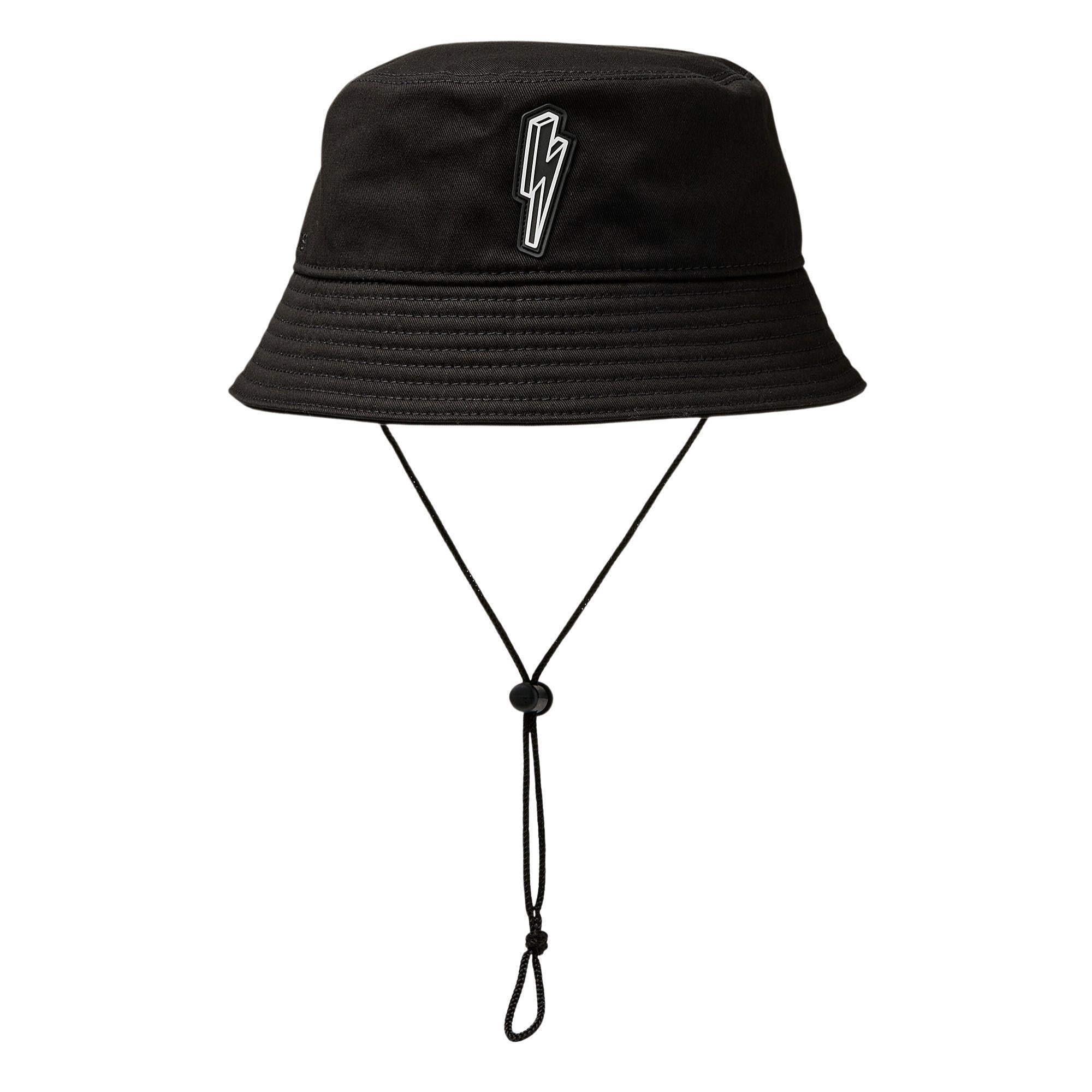 Neil Barrett's signature thunderbolt on this structured cotton canvas bucket hat. Get the British label's bold and unique take on this style that is making a strong comeback this season. Lightning bolt in a rubber-finished appliqué. Cotton hat.