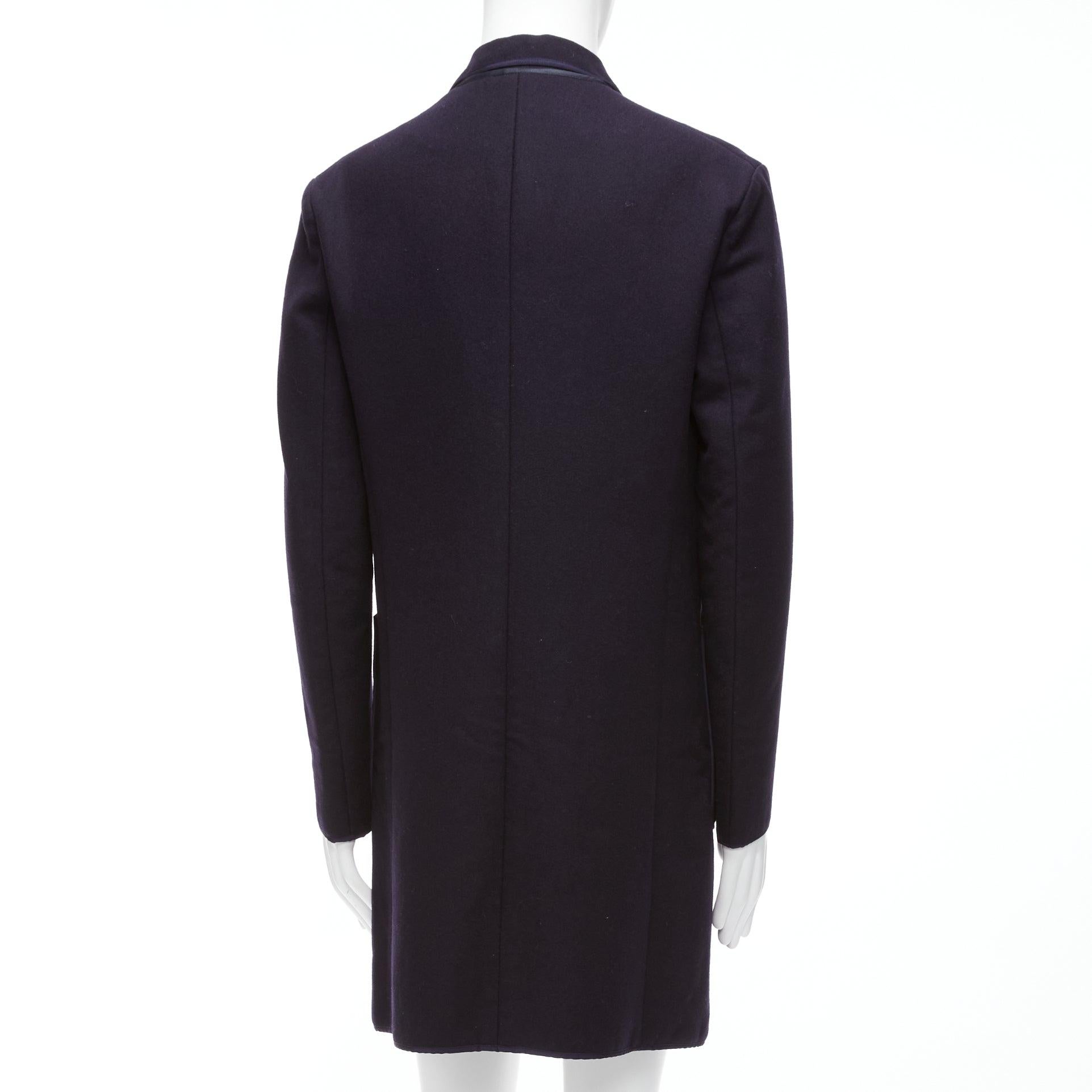 NEIL BARRETT marineblauer langer Mantel aus Wollmischung mit Schleifenbesatz und Taschendetail IT48 M im Angebot 1