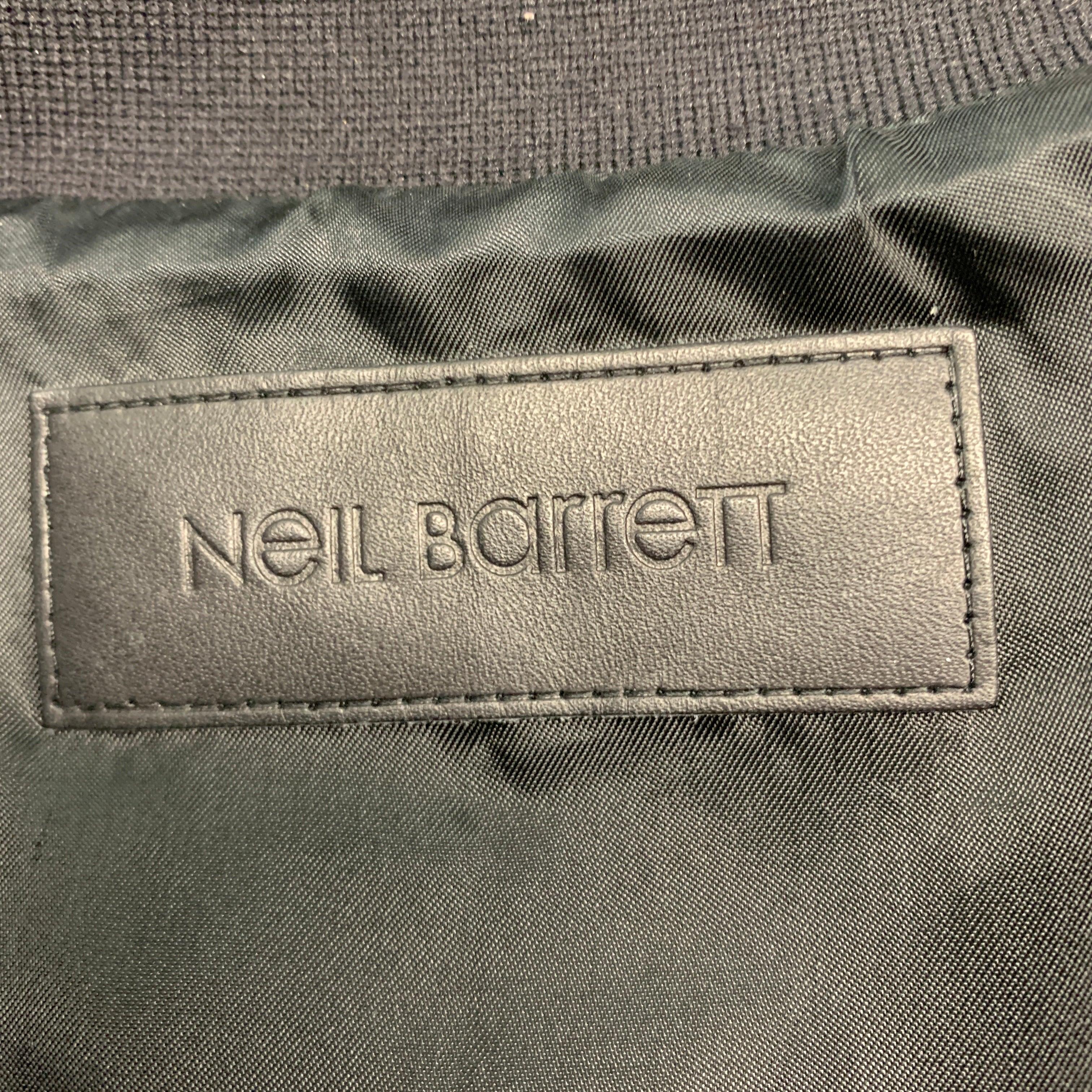 NEIL BARRETT Größe M Schwarz Weiße gesteppte Lederjacke mit Reißverschluss oben im Angebot 2