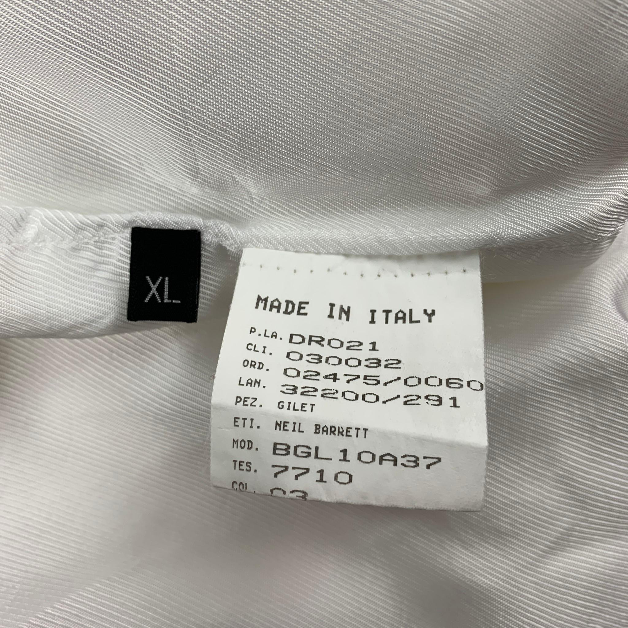 Men's NEIL BARRETT Size XL White Cotton / Linen Buttoned Vest