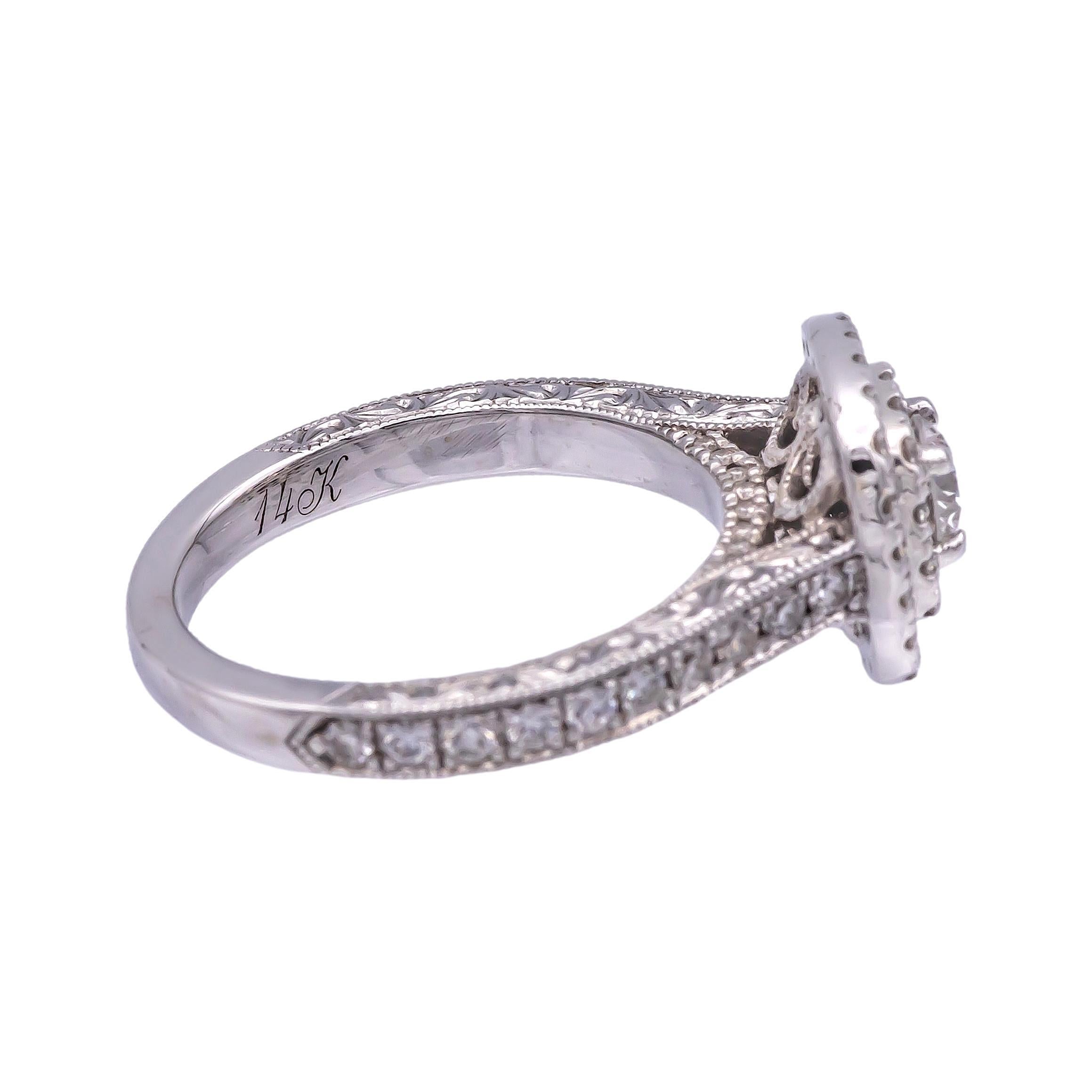 Neil Lane 14 Karat White Gold Cluster 0.85 Carat Total Weight Engagement Ring In Excellent Condition For Sale In New York, NY
