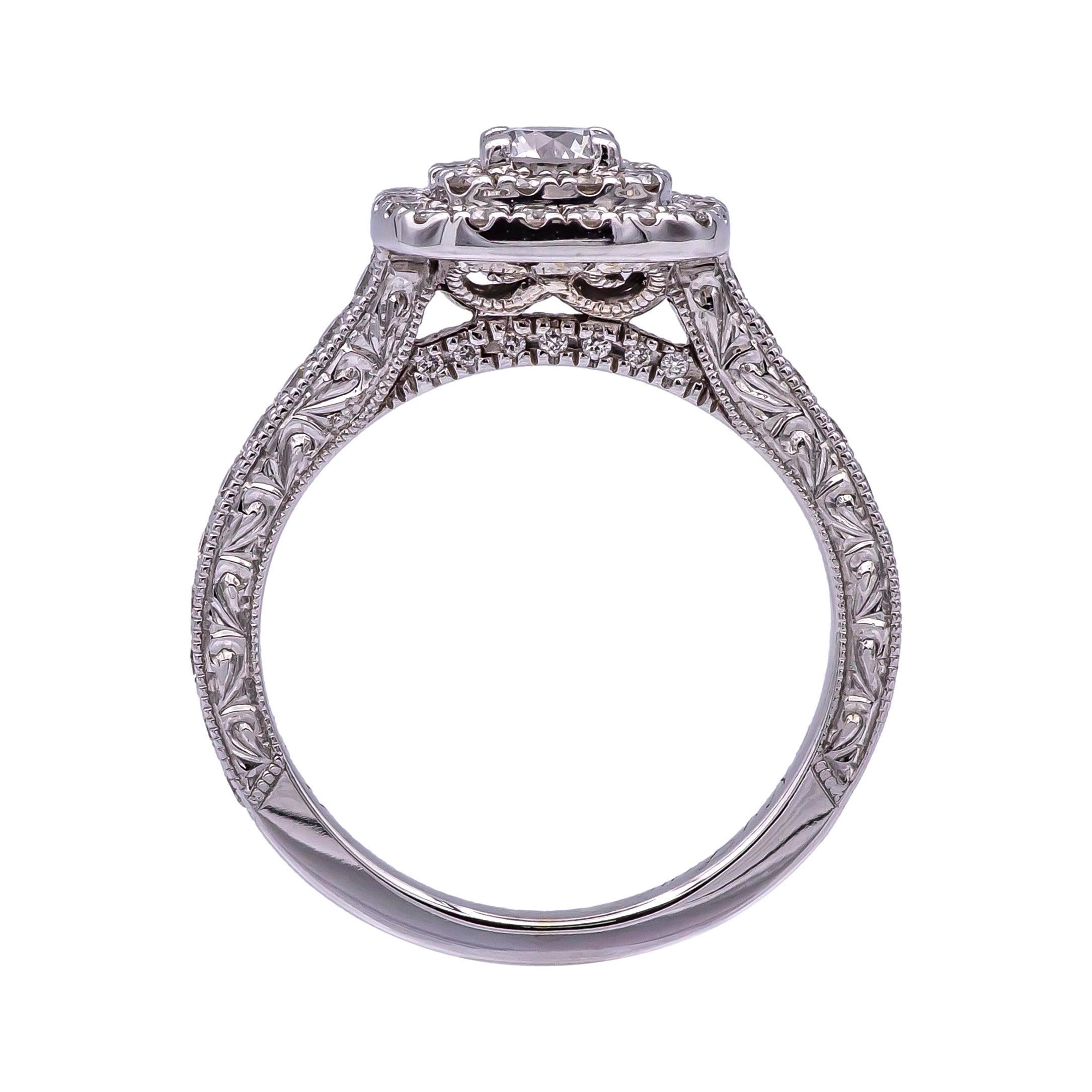 Women's Neil Lane 14 Karat White Gold Cluster 0.85 Carat Total Weight Engagement Ring For Sale