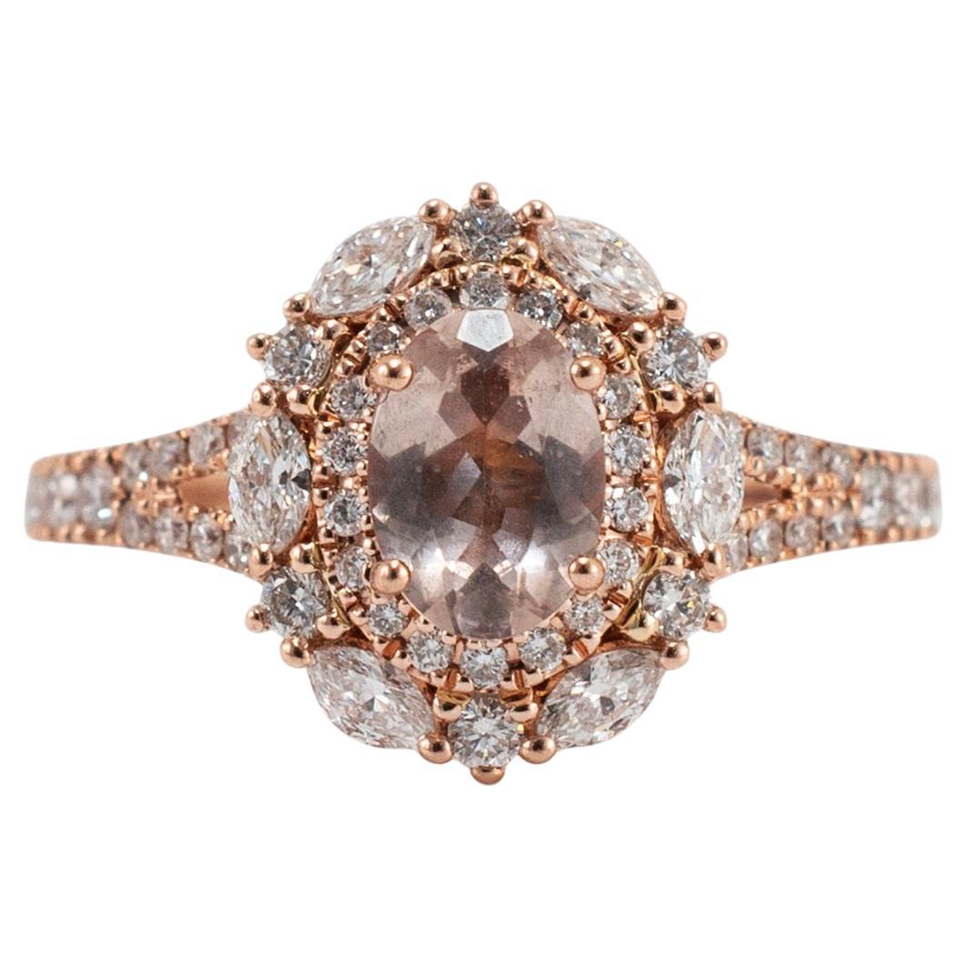 Neil Lane 14K Roségold Morganit-Cocktailring mit doppeltem Halo-Akzent und Diamant