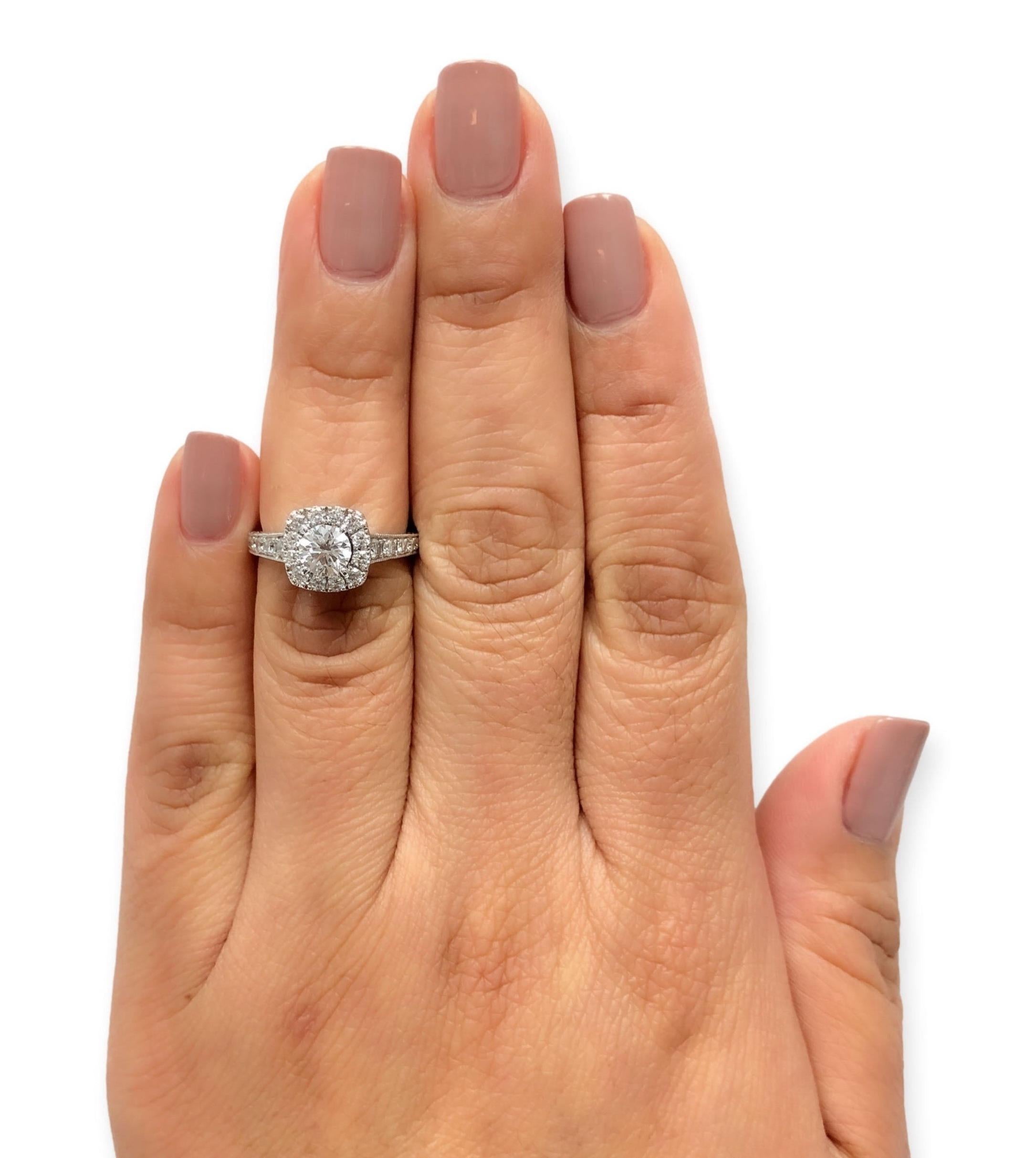 Women's Neil Lane 14K White Gold Cluster 1.19ct TW Round Halo Diamond Engagement Ring For Sale