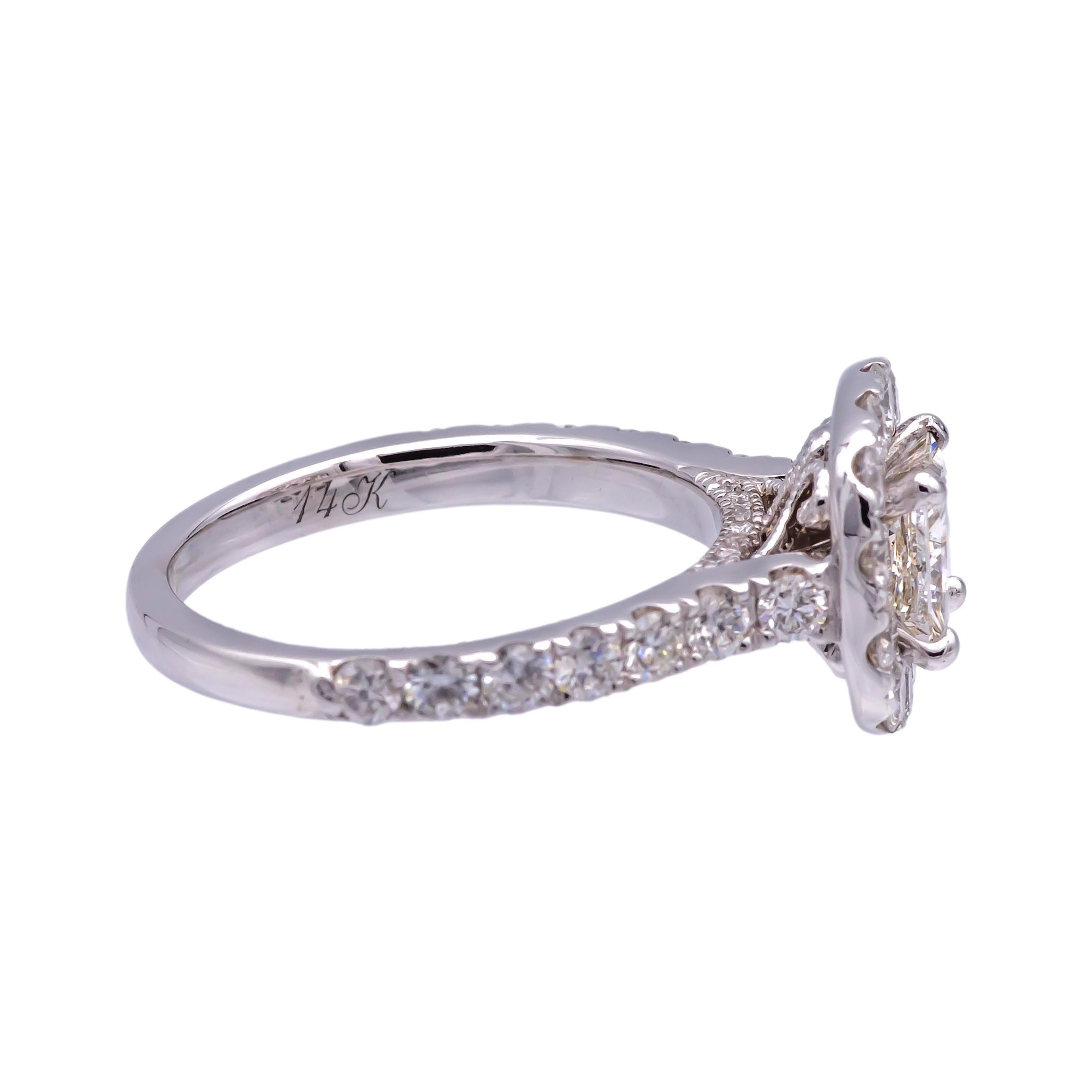 Neil Lane, oro bianco 14 carati, con un cluster da 2,13 ct. Anello di fidanzamento con diamante rotondo TW In condizioni ottime in vendita a New York, NY