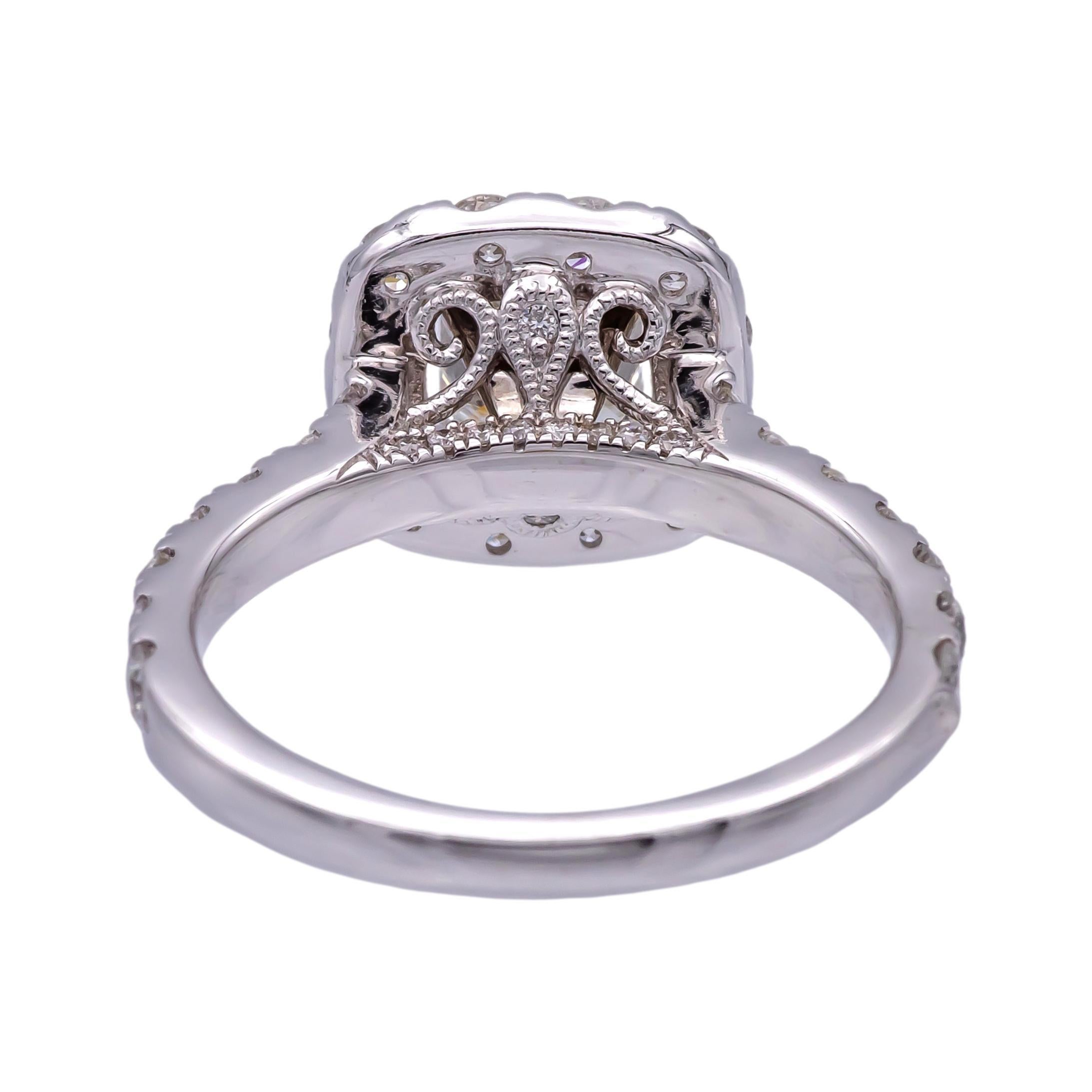 Taglio princess Neil Lane, oro bianco 14 carati, con un cluster da 2,13 ct. Anello di fidanzamento con diamante rotondo TW in vendita