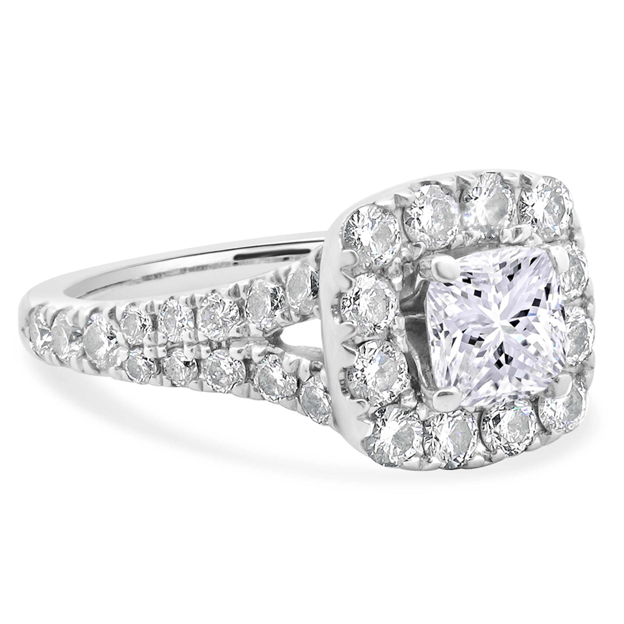 Neil Lane 14K White Gold Cushion Cut Diamond Engagement Ring In Excellent Condition In Scottsdale, AZ