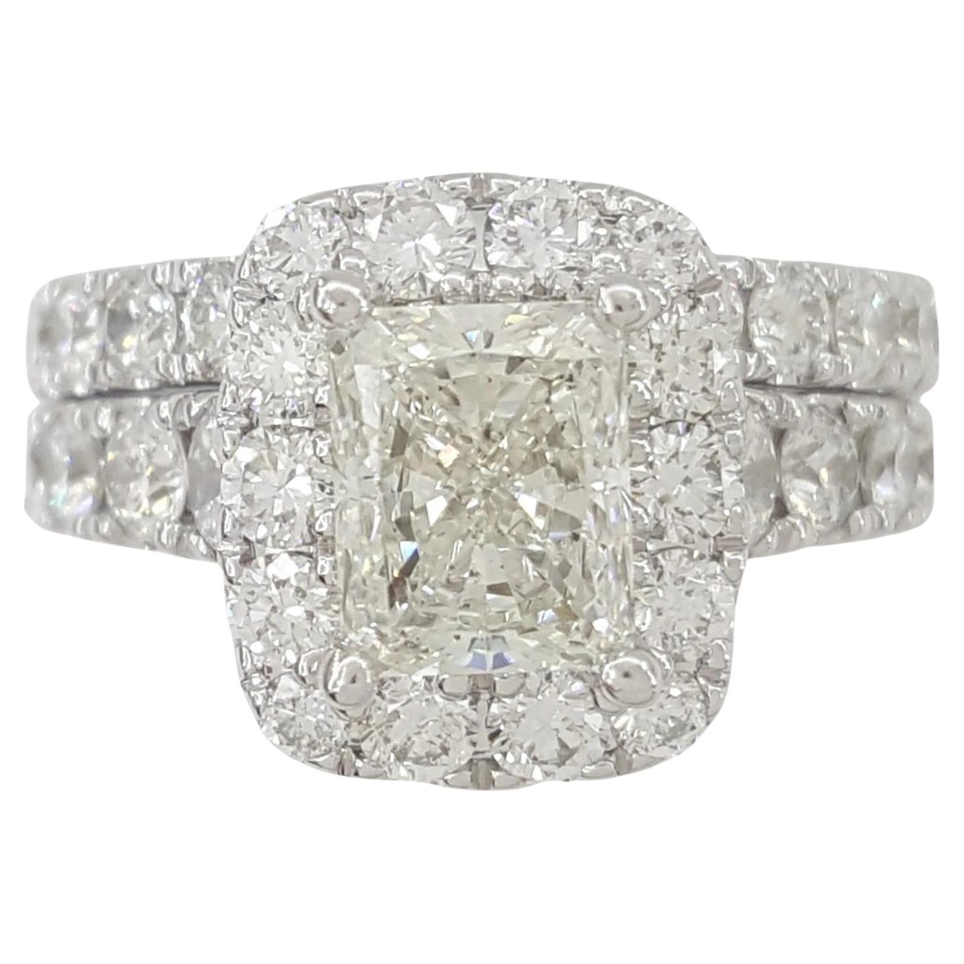 Neil Lane 3.00 CTW Radiant Cut Diamond Halo Engagement Ring Set in 14K For Sale