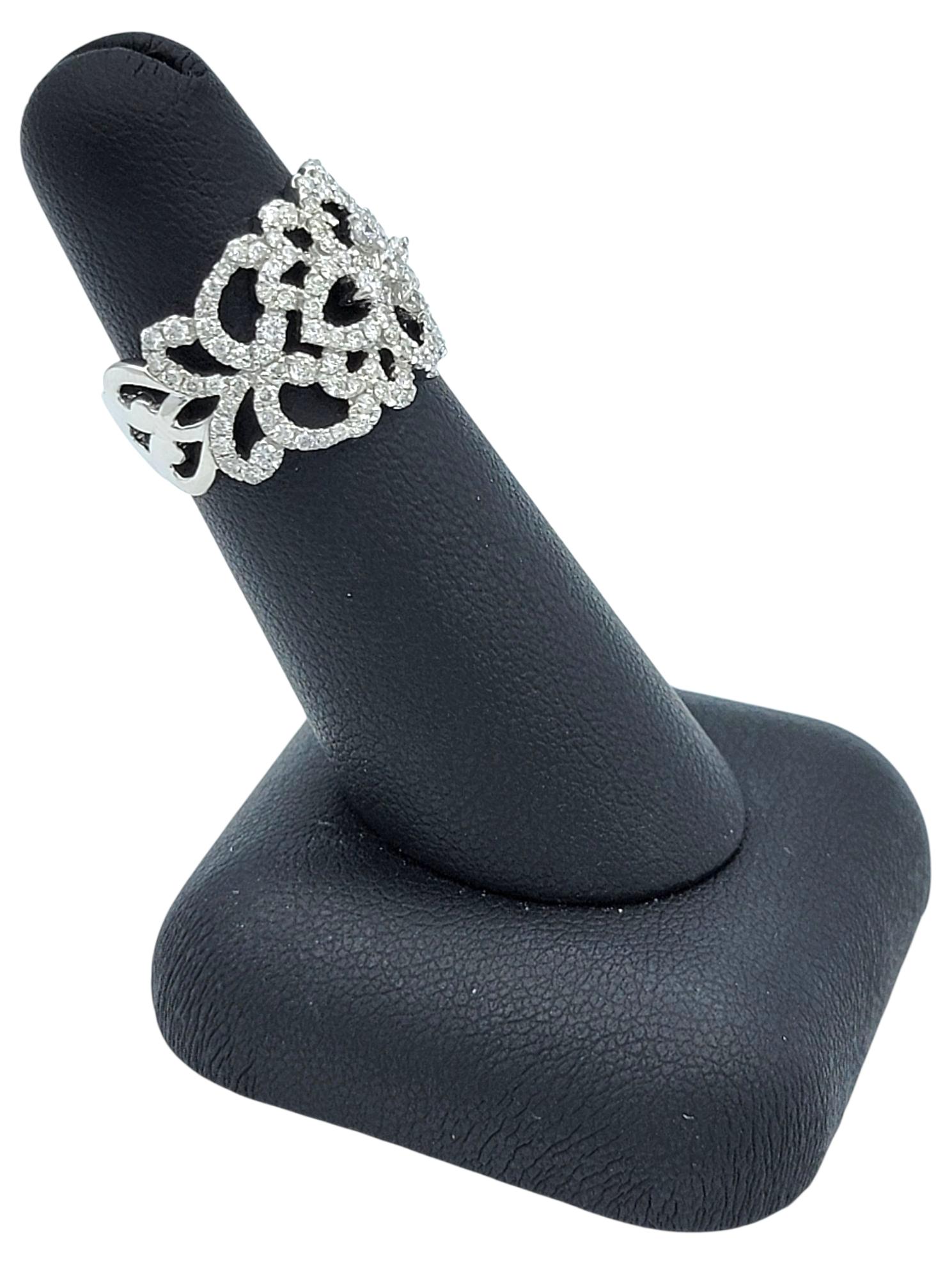 Neil Lane Cutout Flower Motif Pavé Diamond Wide Band Ring in 14 Karat White Gold im Angebot 5