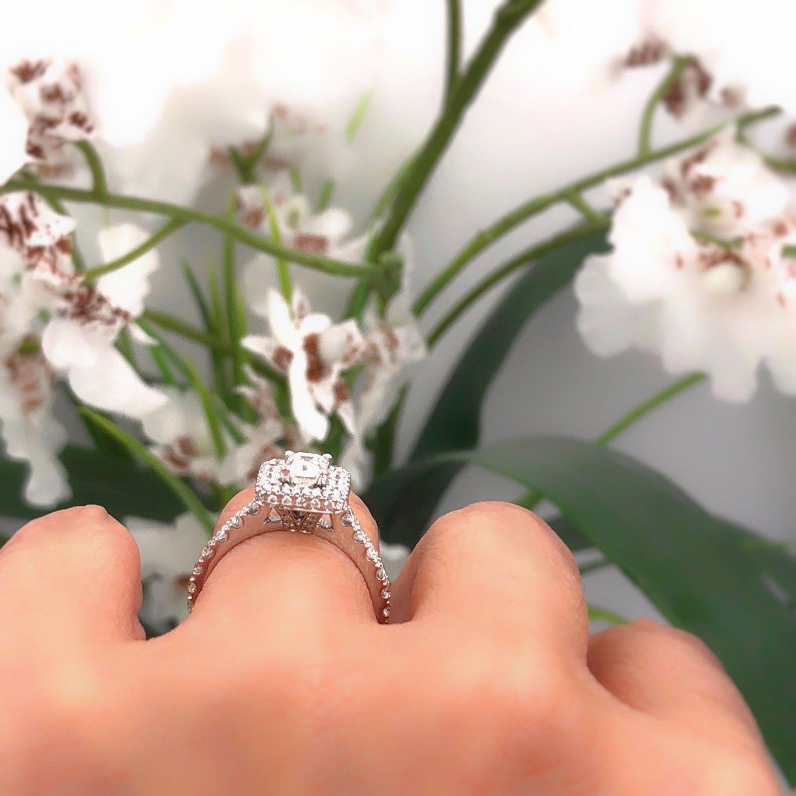 Neil Lane Diamond Engagement Ring Emerald Cut 1.375 Carat in 14 Karat White Gold For Sale 7