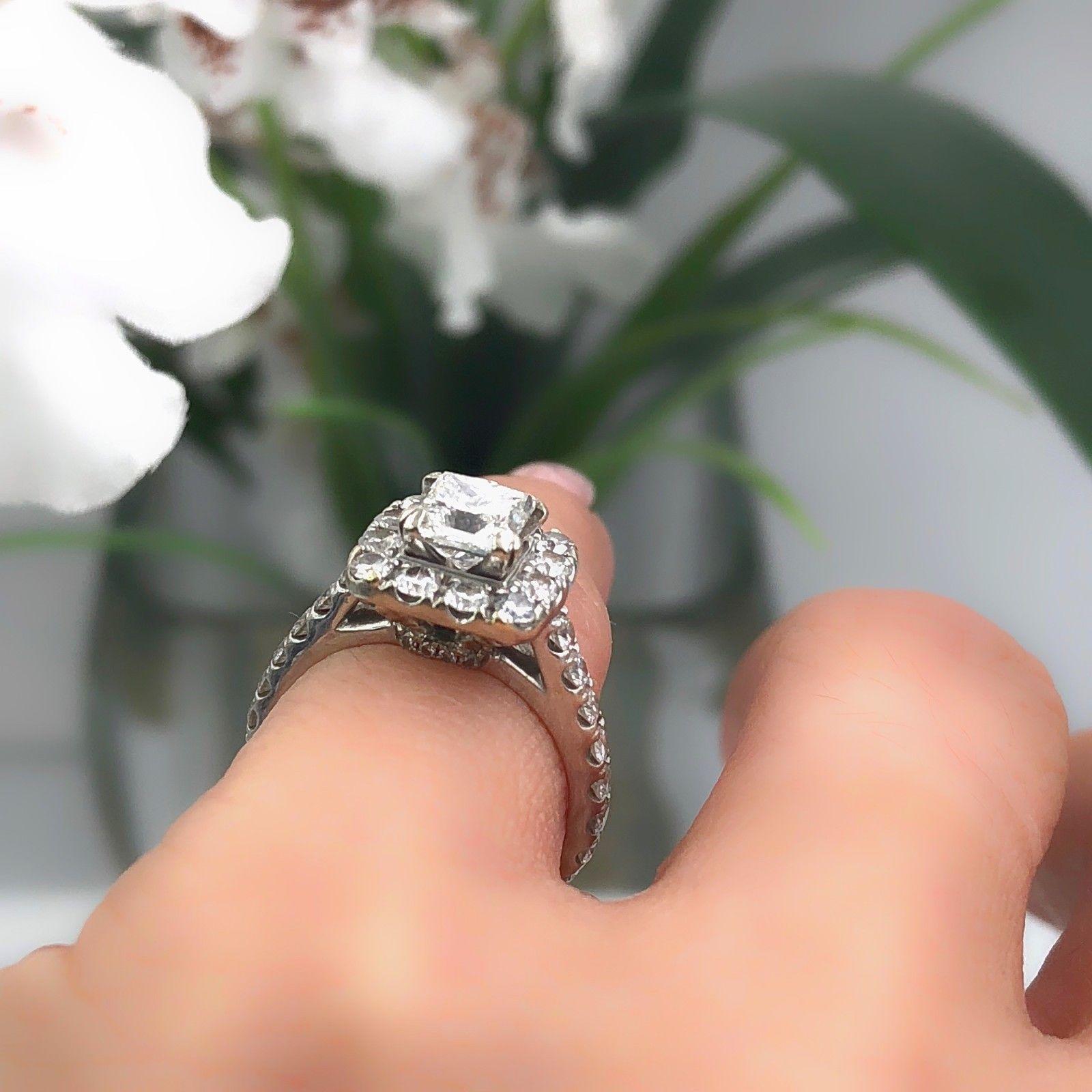 Neil Lane Diamond Engagement Ring Princess 2.00 TCW in 14 Karat White Gold For Sale 1