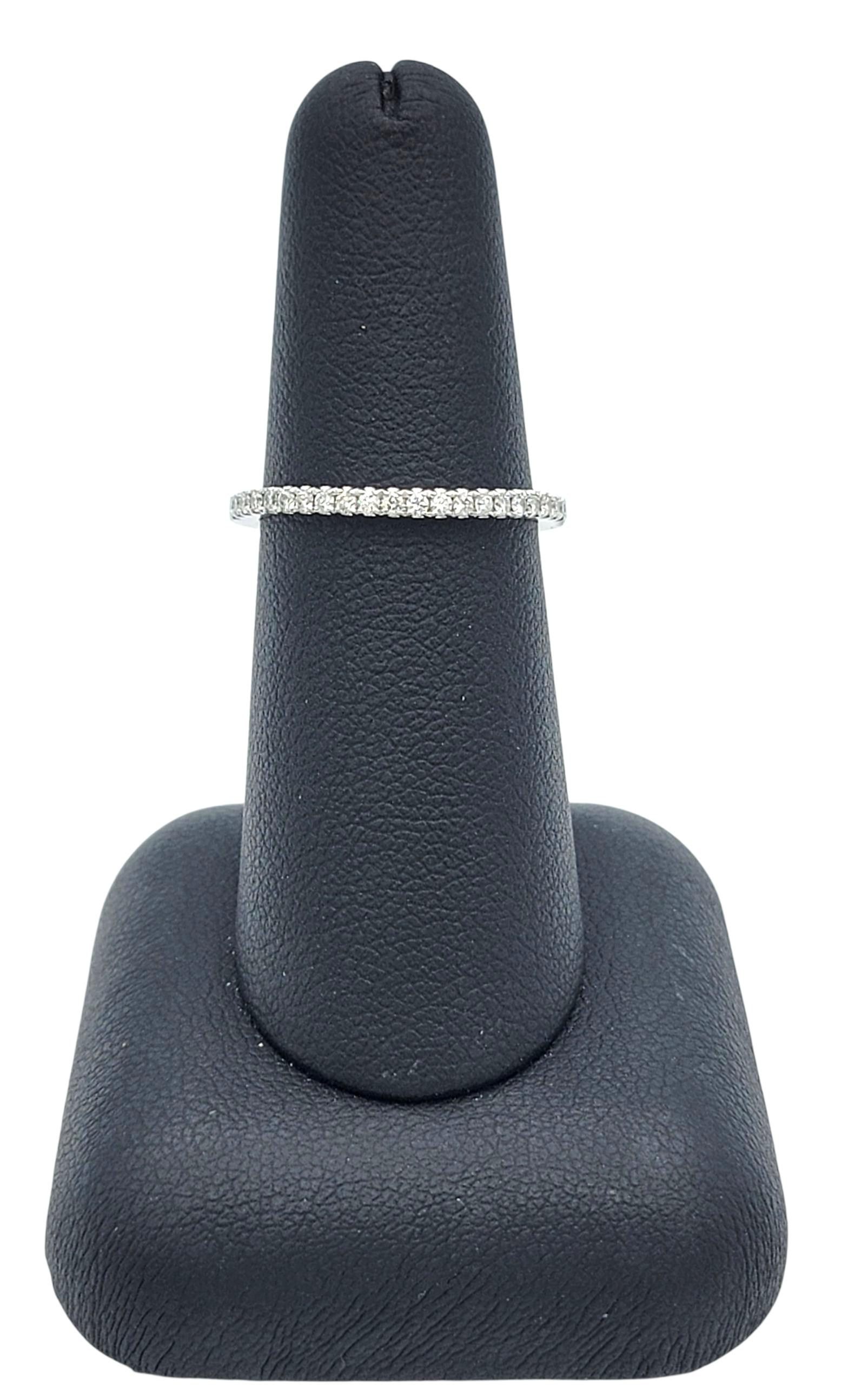 Neil Lane's Diamond Semi-Eternity Narrow Stacking Band Ring in 14 Karat Weißgold im Angebot 5