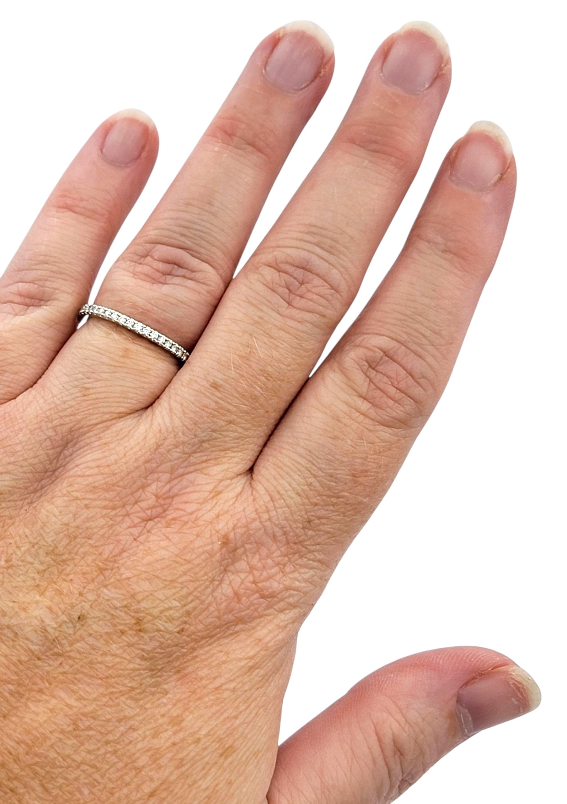 Neil Lane's Diamond Semi-Eternity Narrow Stacking Band Ring in 14 Karat Weißgold im Angebot 3