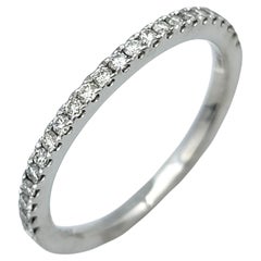 Neil Lane's Diamond Semi-Eternity Narrow Stacking Band Ring in 14 Karat Weißgold