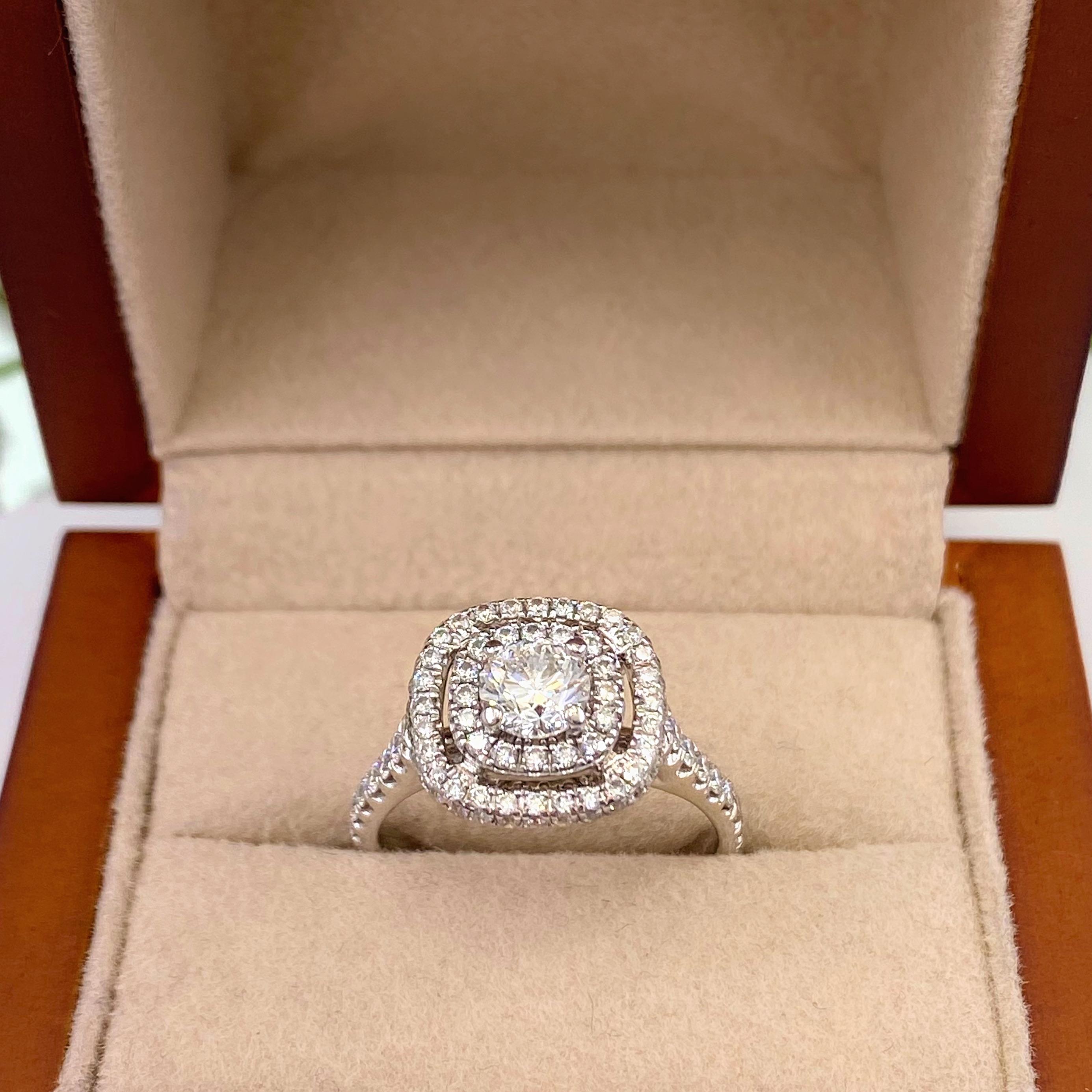 Neil Lane Engagement Ring with LEO Diamond 1.45 Carat For Sale 1